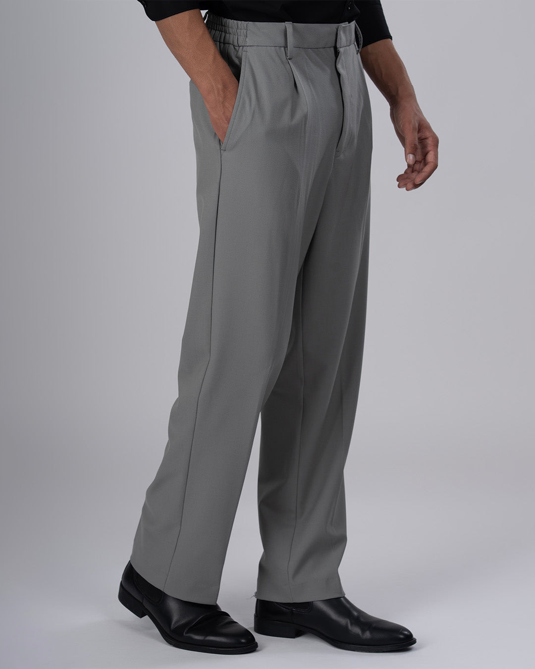 Easy Iron Flexi Relaxed Trouser In Grey