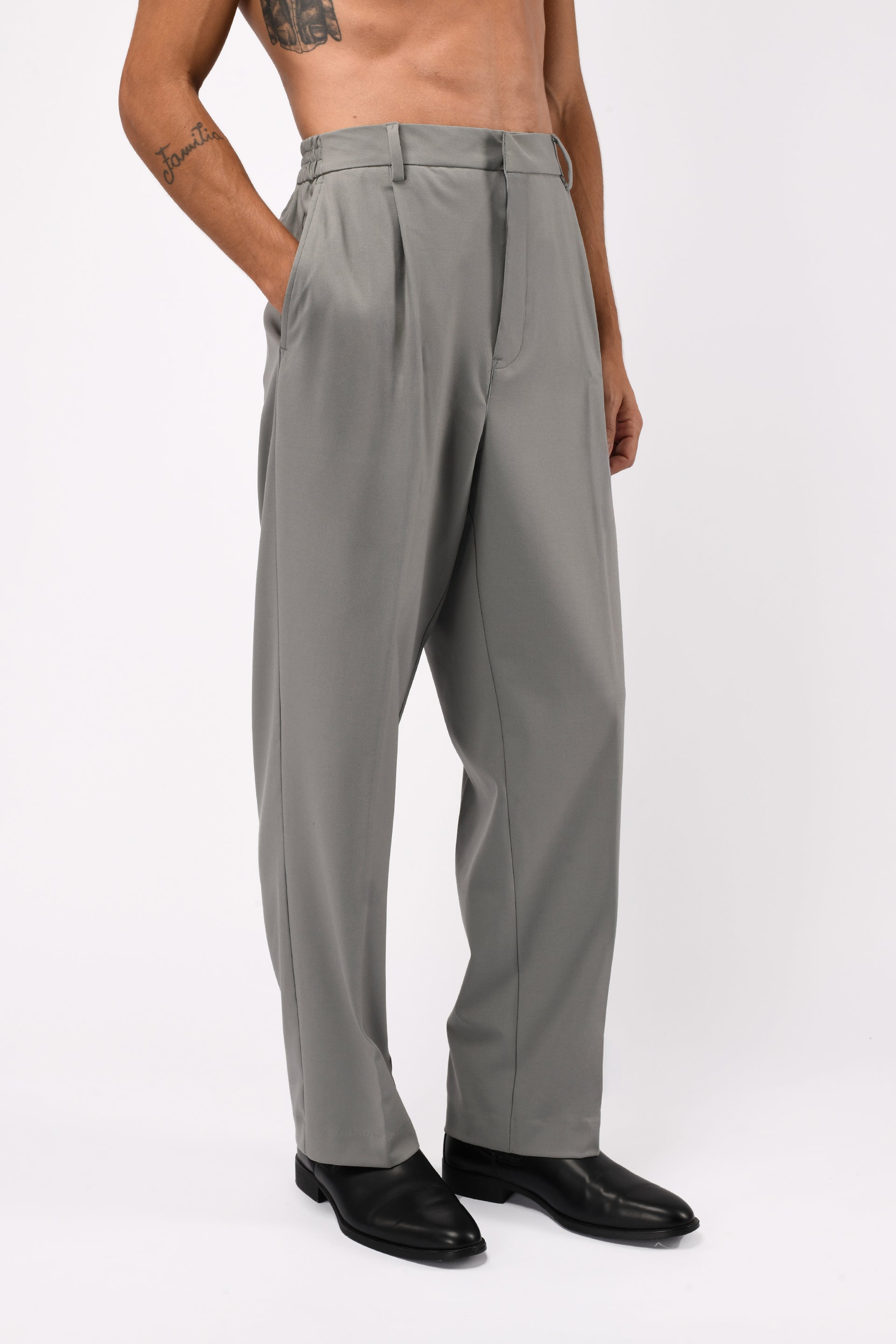 SOFT MIRACLE RELAXED TROUSERS