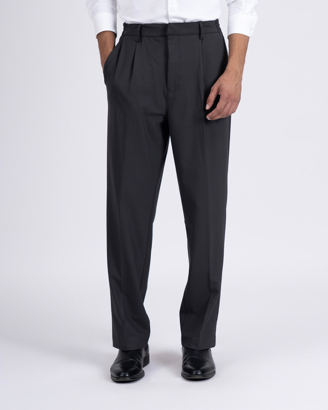 Easy Iron Flexi Relaxed Trouser In Dark Grey