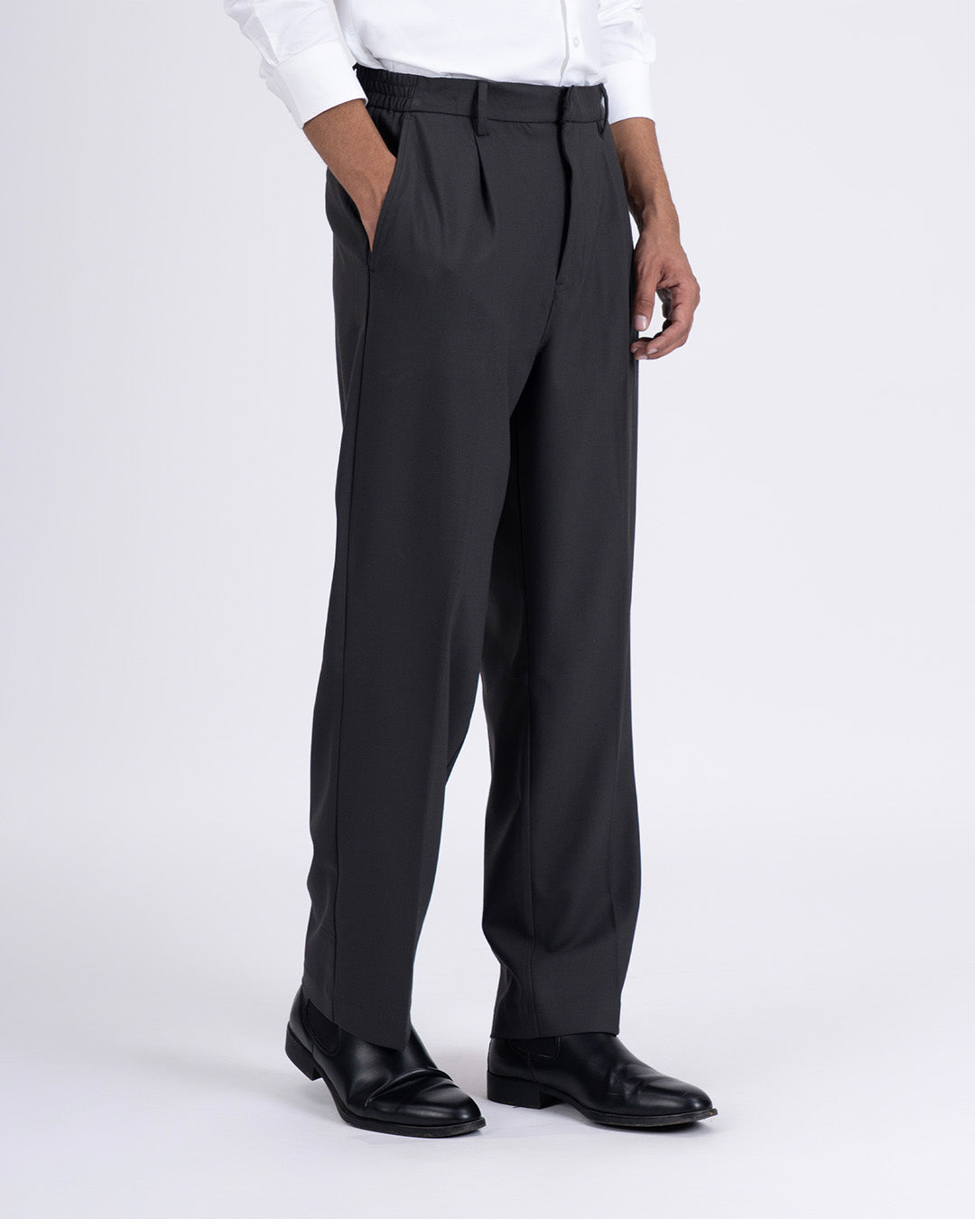 Easy Iron Flexi Relaxed Trouser In Dark Grey