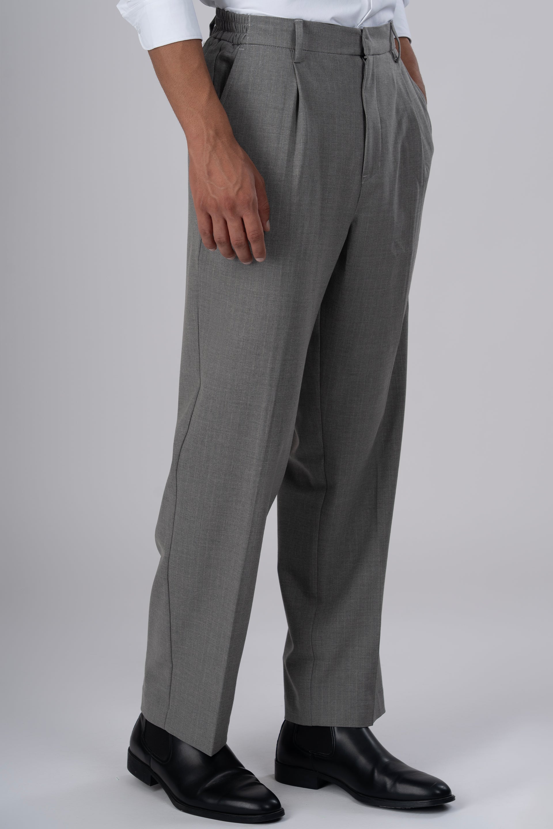 Soft Iron Flexi Pinstriped Relaxed Pant In Grey