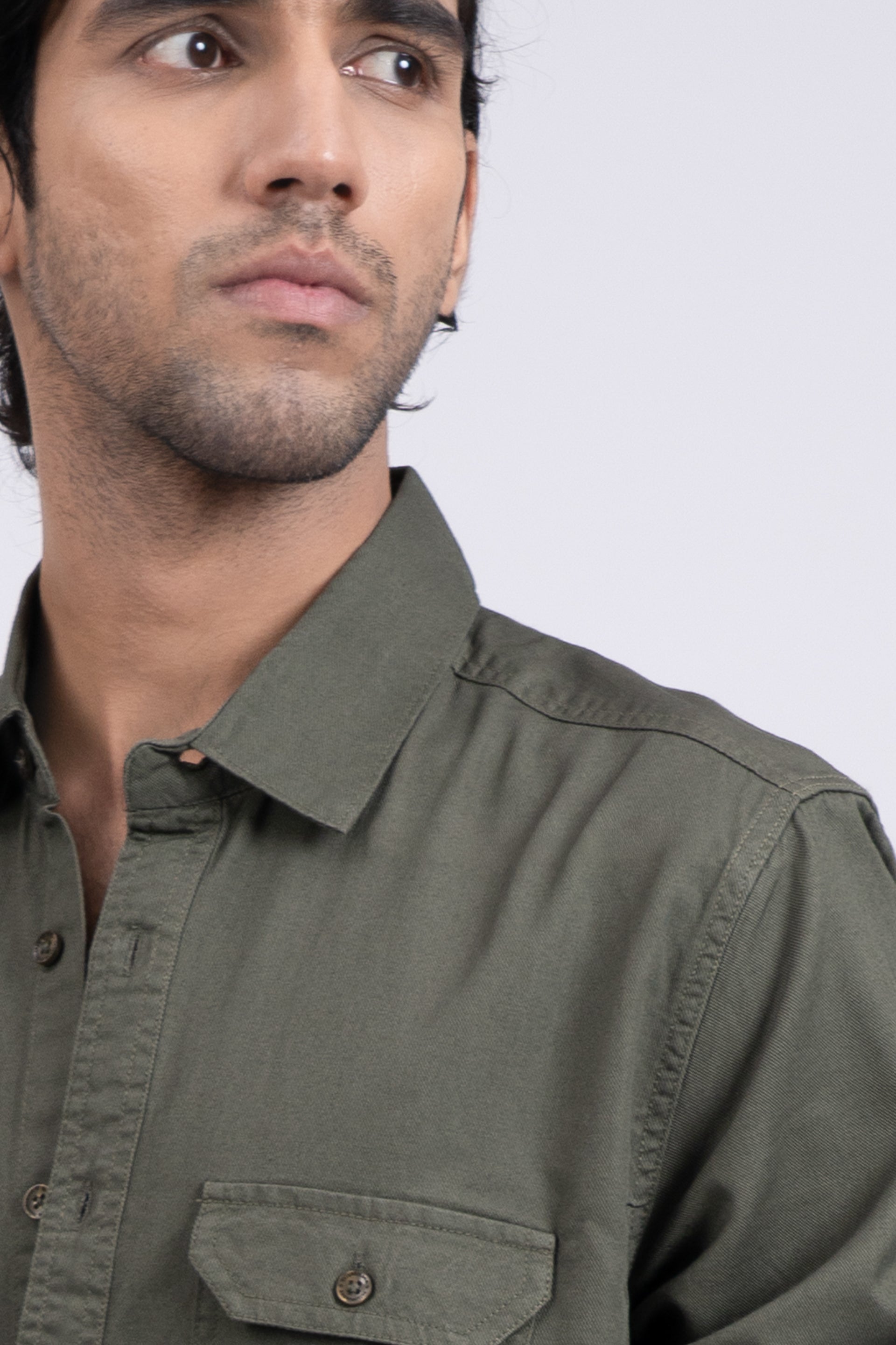 Classic Cotton Cargo Shirt In Olive