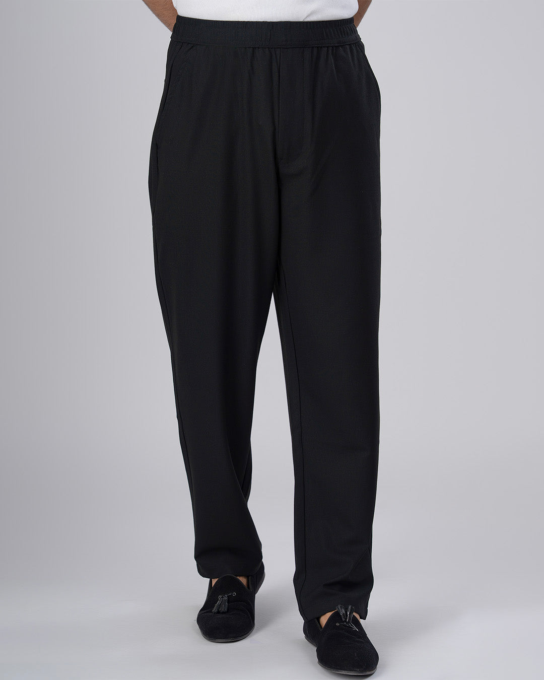 Easy Iron Flexiwaist Relaxed Trouser In Black