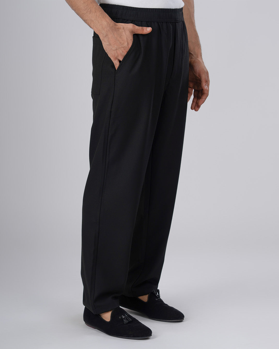 Easy Iron Flexiwaist Relaxed Trouser In Black