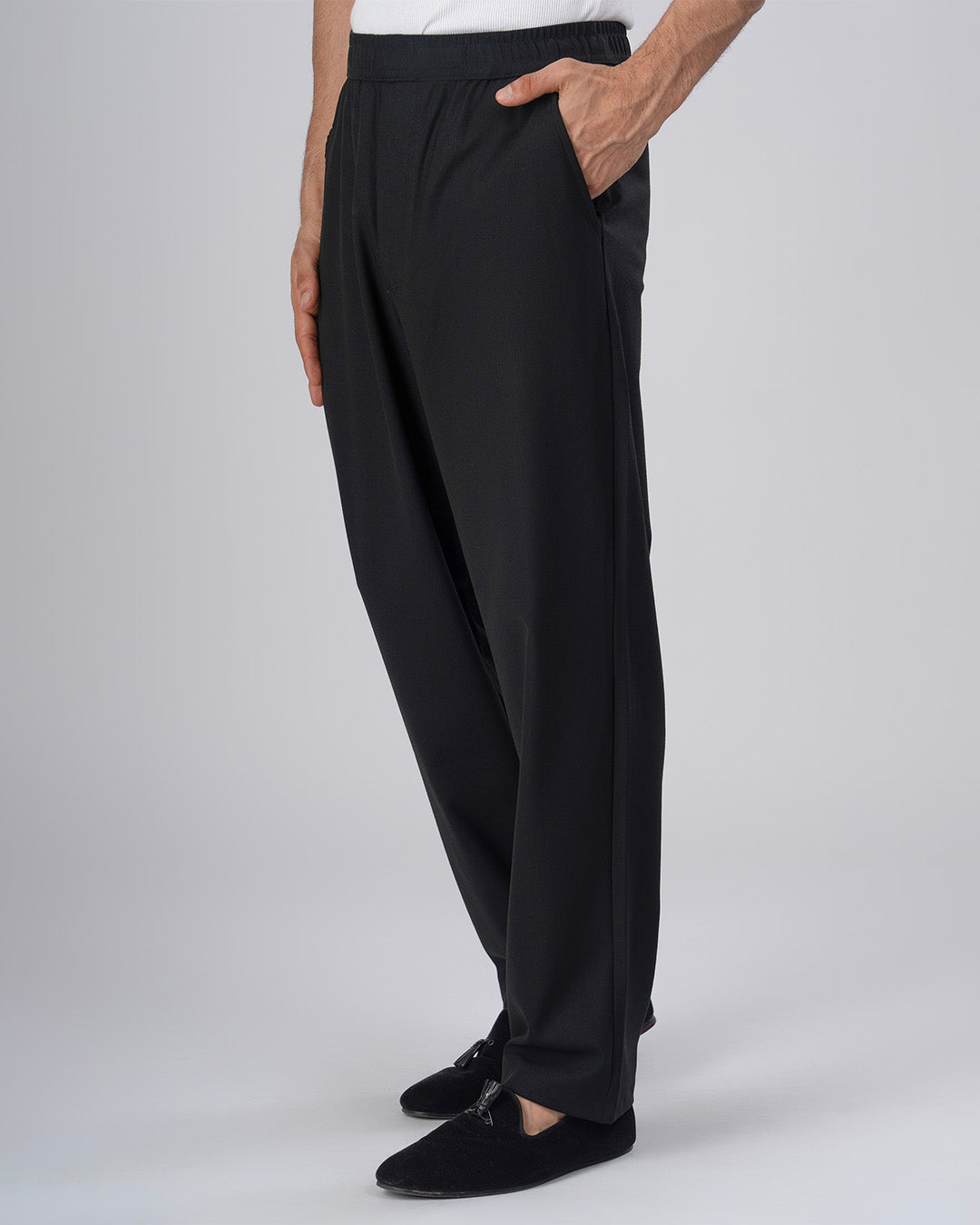 Easy Iron Flexiwaist Relaxed Trouser In Black