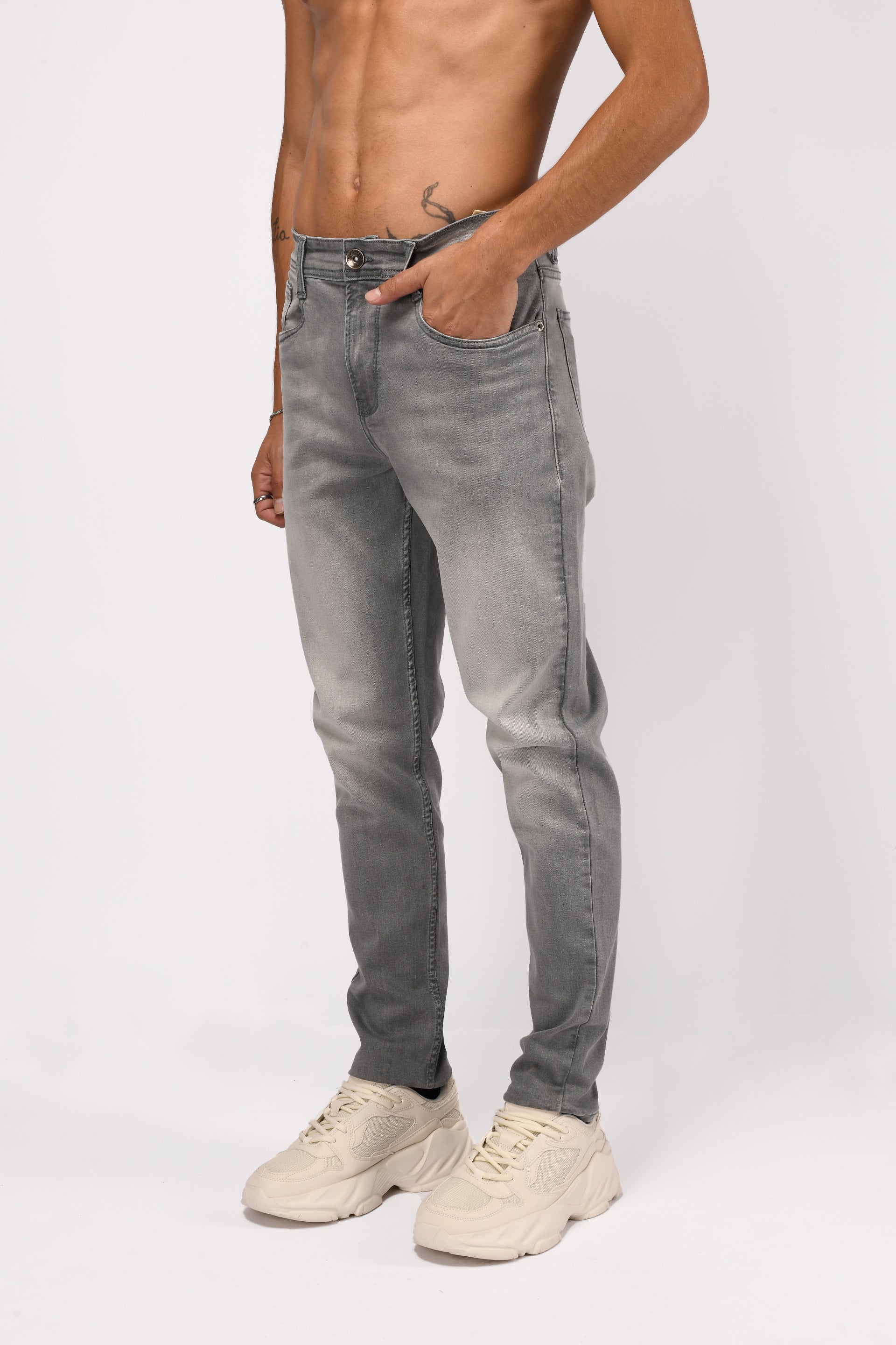 CLASSIC EDGE TAILORED DENIM