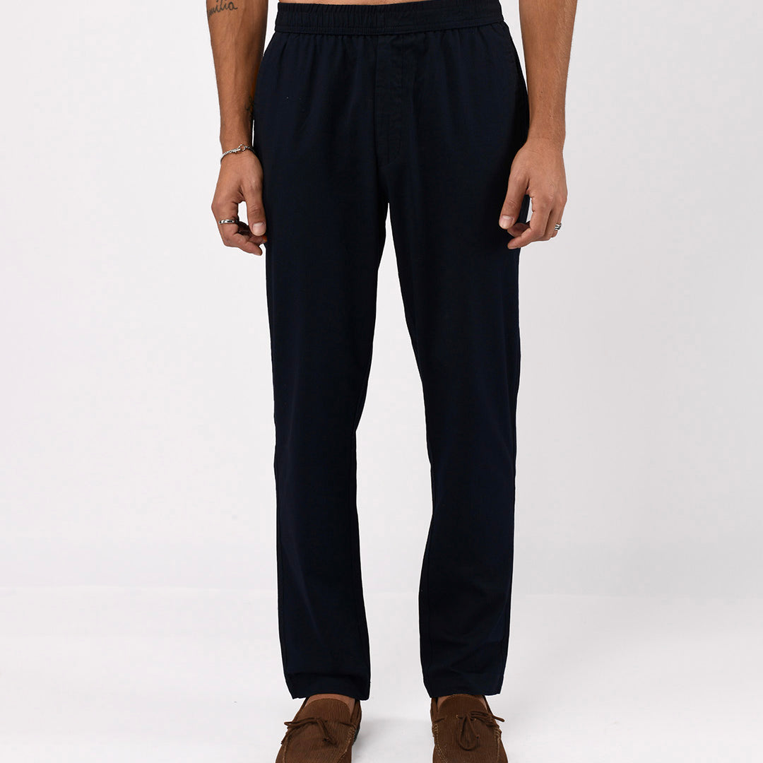 Linen Fused Tailored Pant In Navy