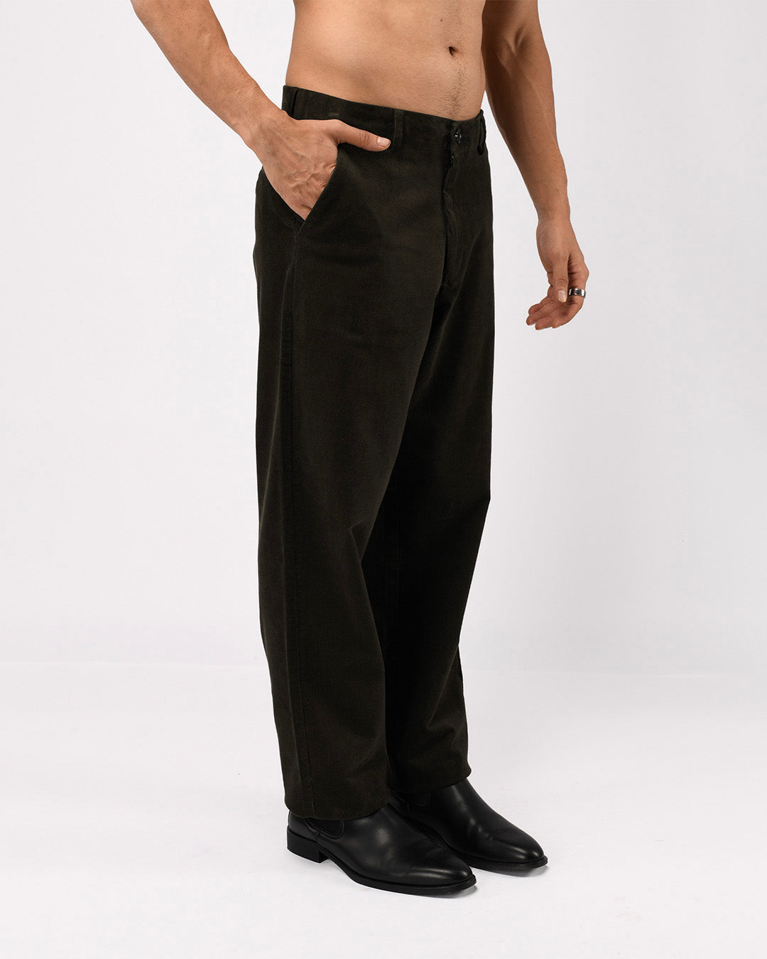 Soft Corduroy Relaxed Pants In Olive