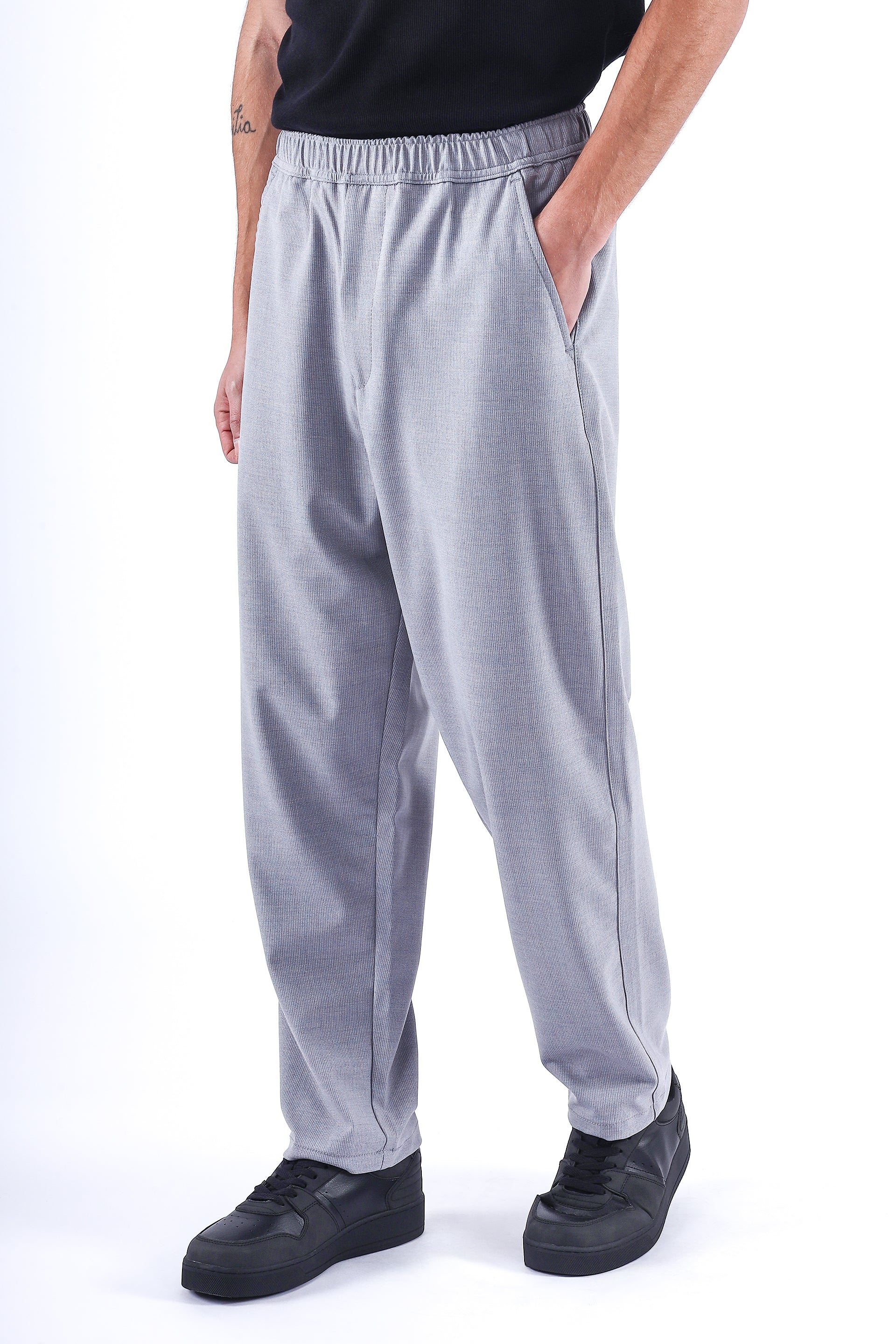 MIRACLE FLOW RELAXED TROUSER IN LIGHT BLUE