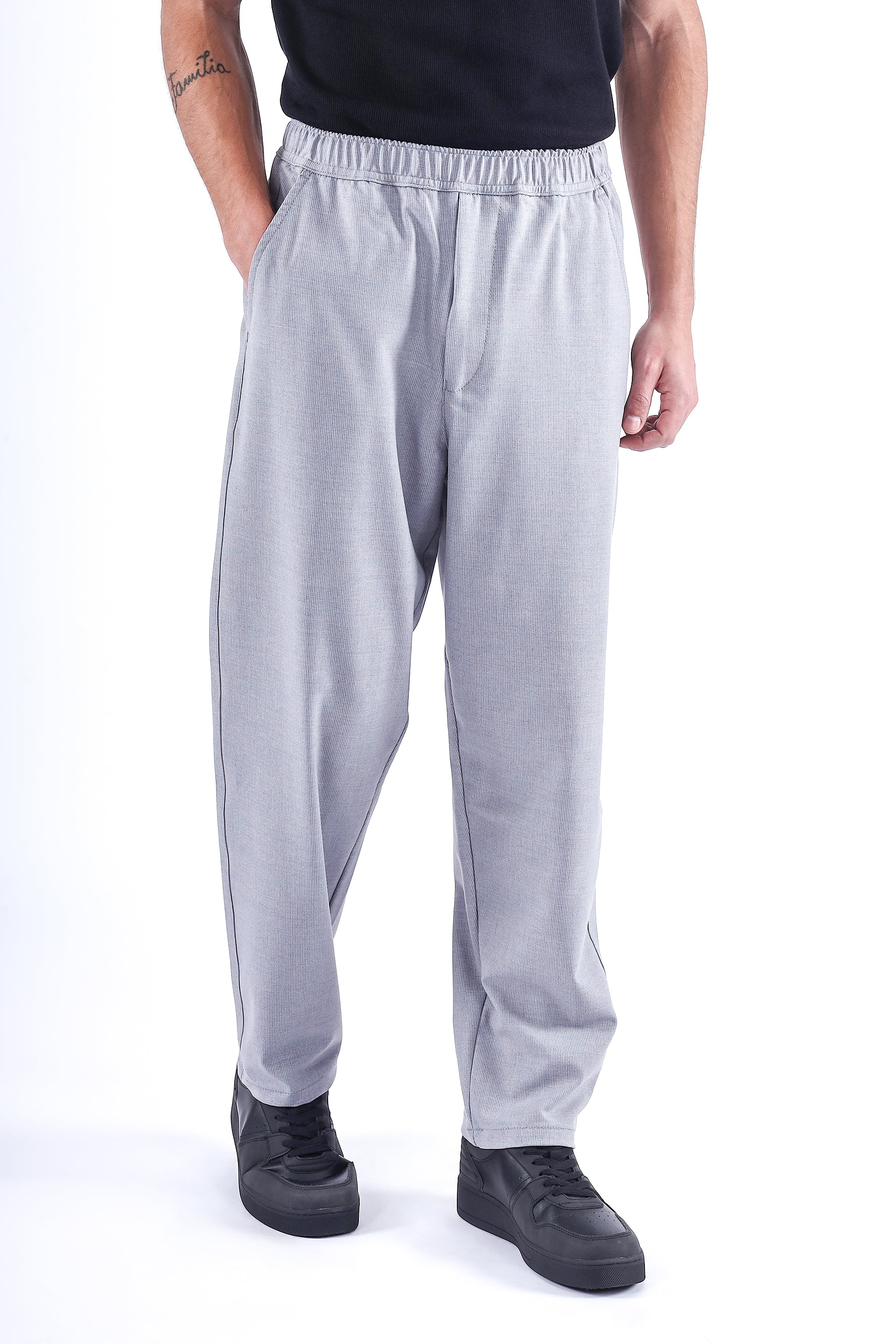 MIRACLE FLOW RELAXED TROUSER IN LIGHT BLUE