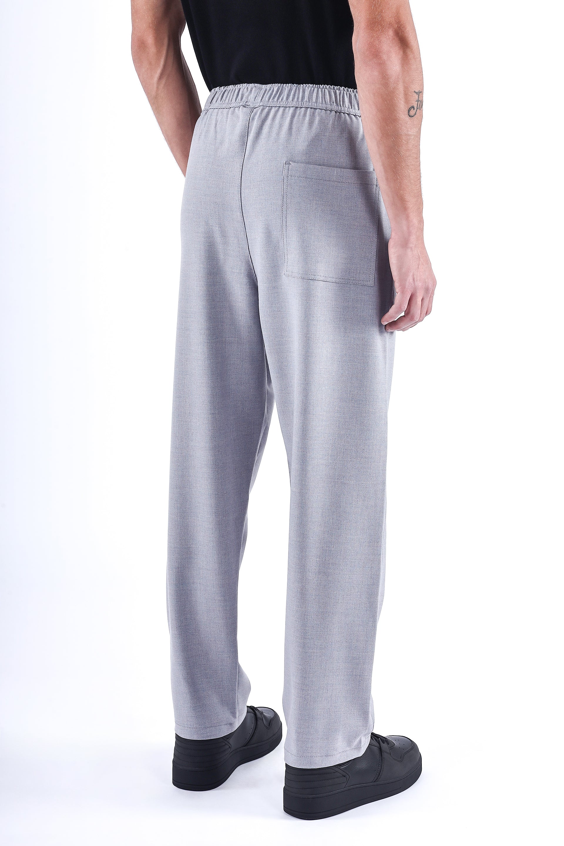 MIRACLE FLOW RELAXED TROUSER IN LIGHT BLUE