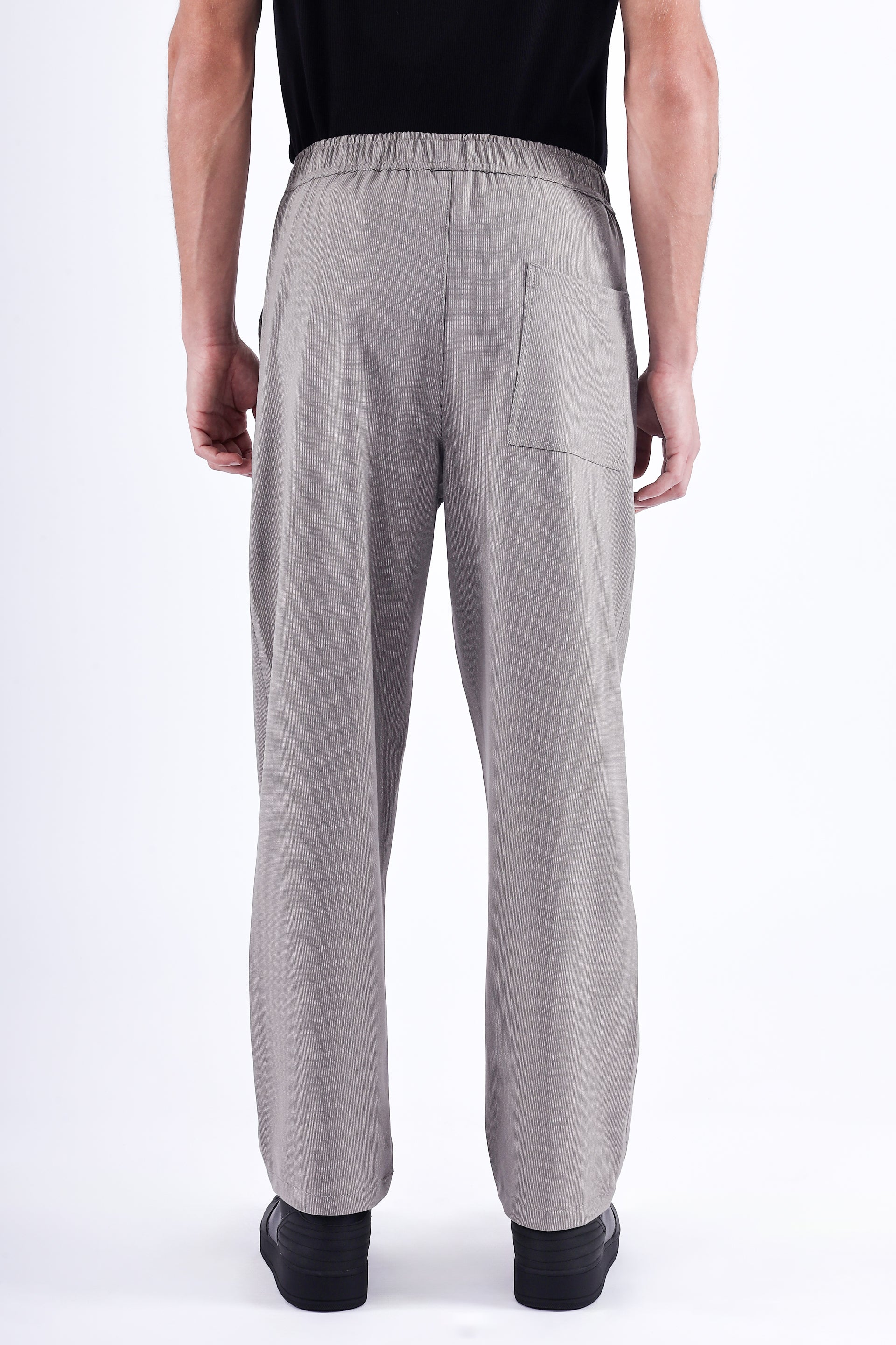 MIRACLE FLOW RELAXED TROUSER IN BEIGE