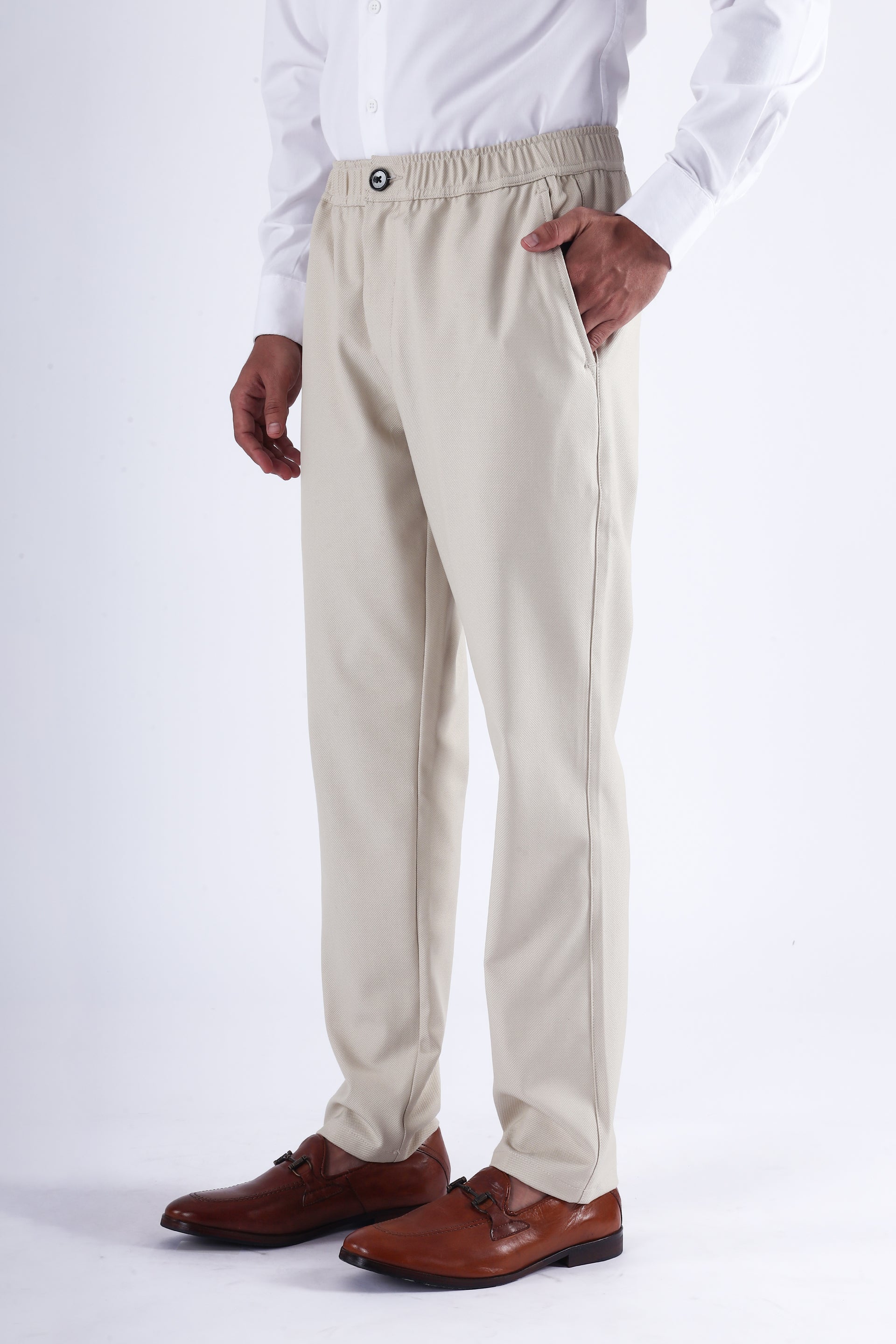 CLASSIC TEXTURED TAILORED TROUSERS IN CREAM