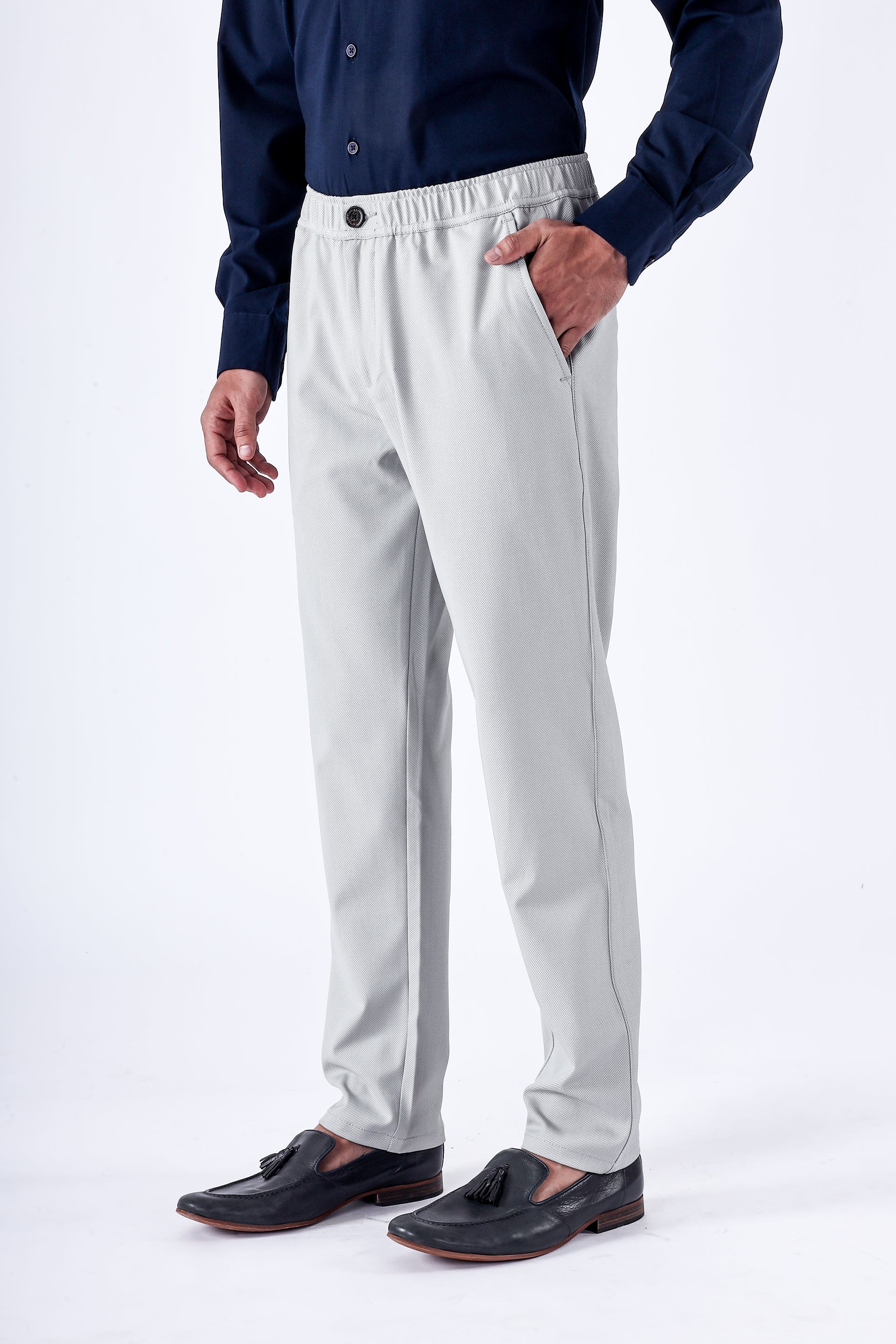 CLASSIC TEXTURED TAILORED TROUSERS IN GREY