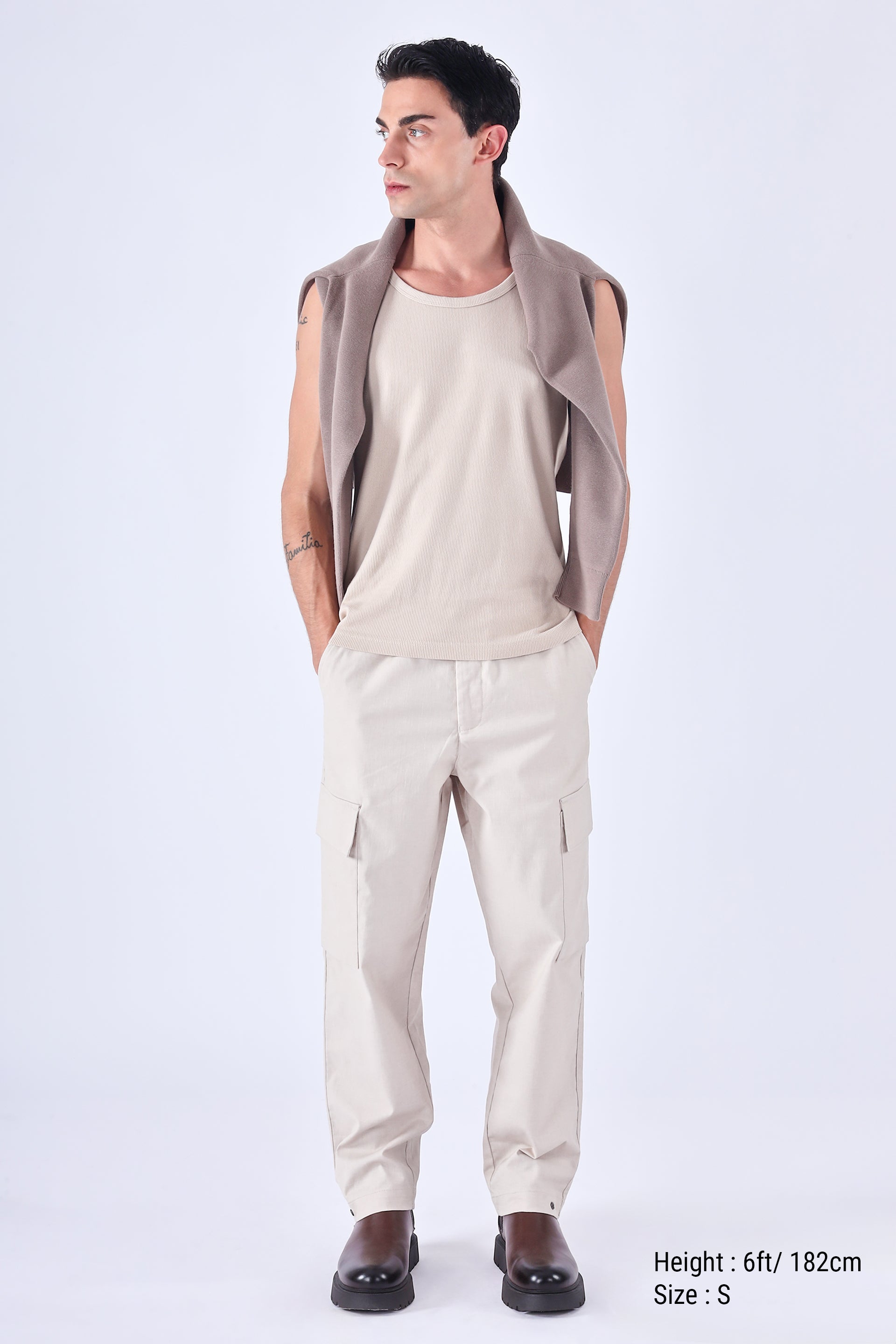 AIR RELAXED CARGO PANTS IN CREAM