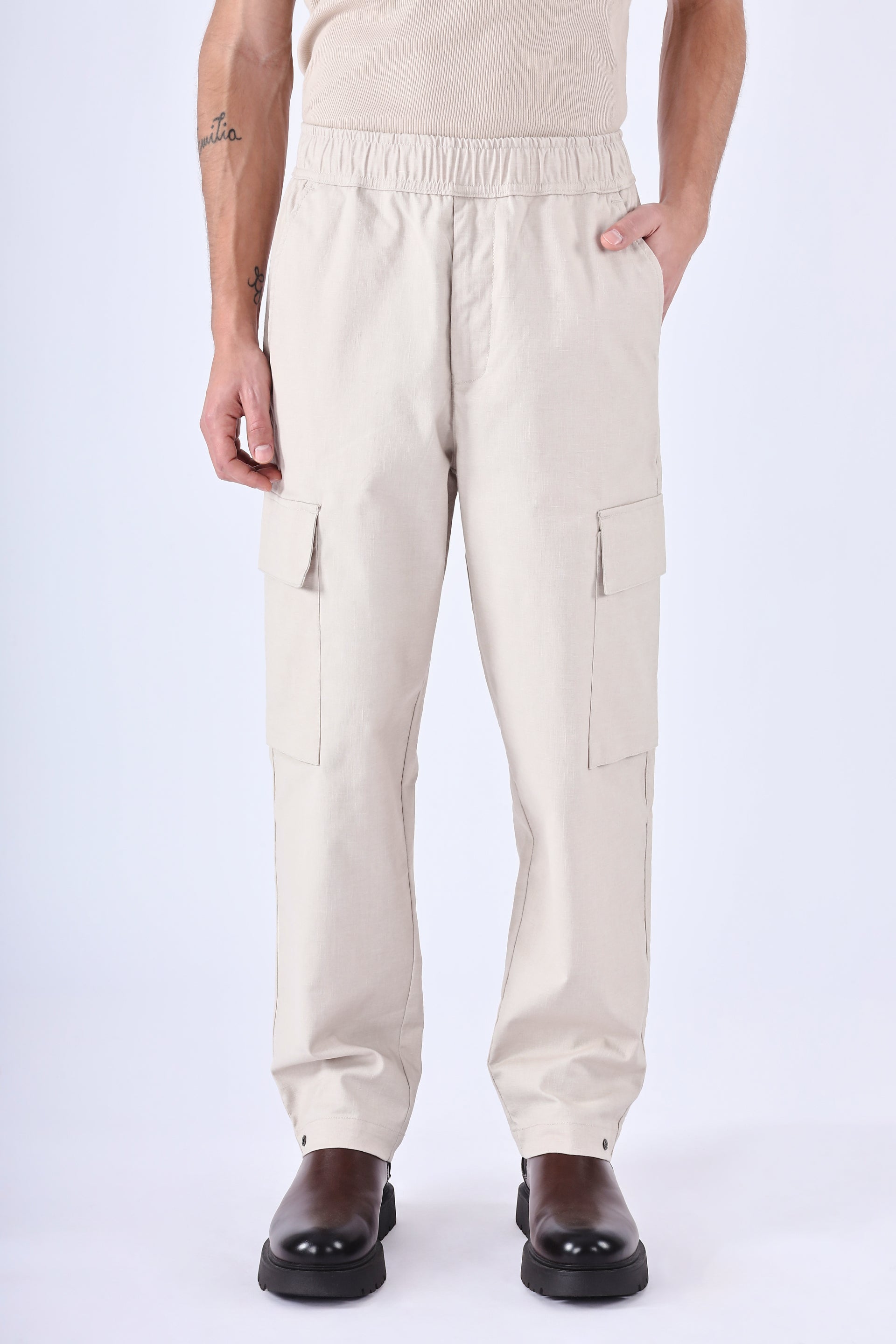 AIR RELAXED CARGO PANTS IN CREAM