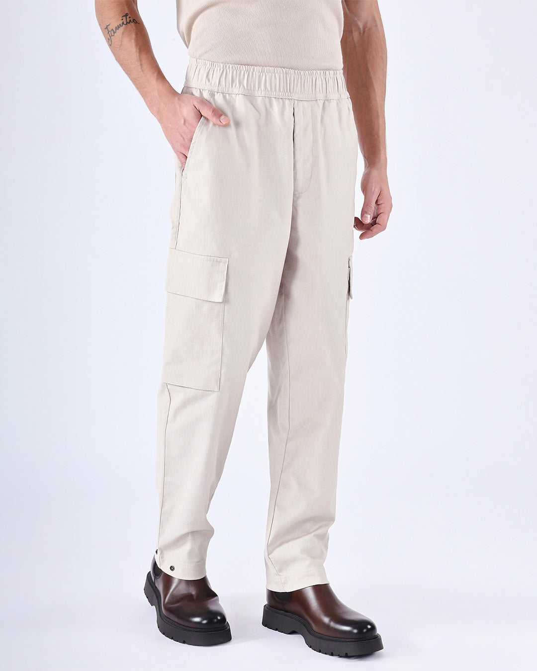 Air Relaxed Cargo Pant In Cream