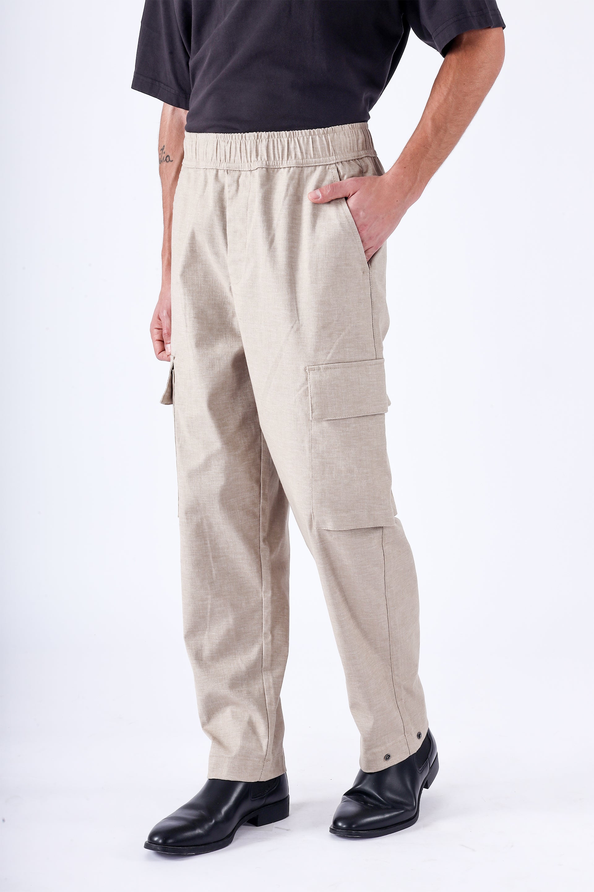 AIR RELAXED CARGO PANTS IN BEIGE