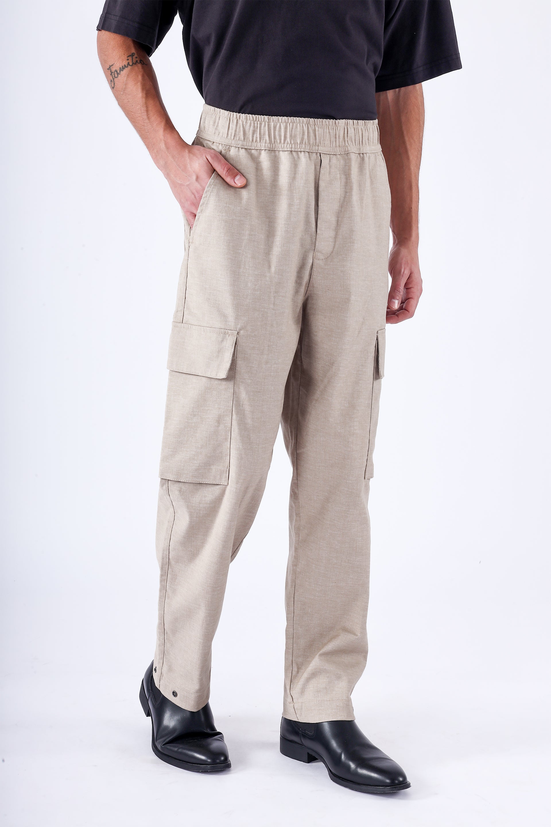 AIR RELAXED CARGO PANTS IN BEIGE