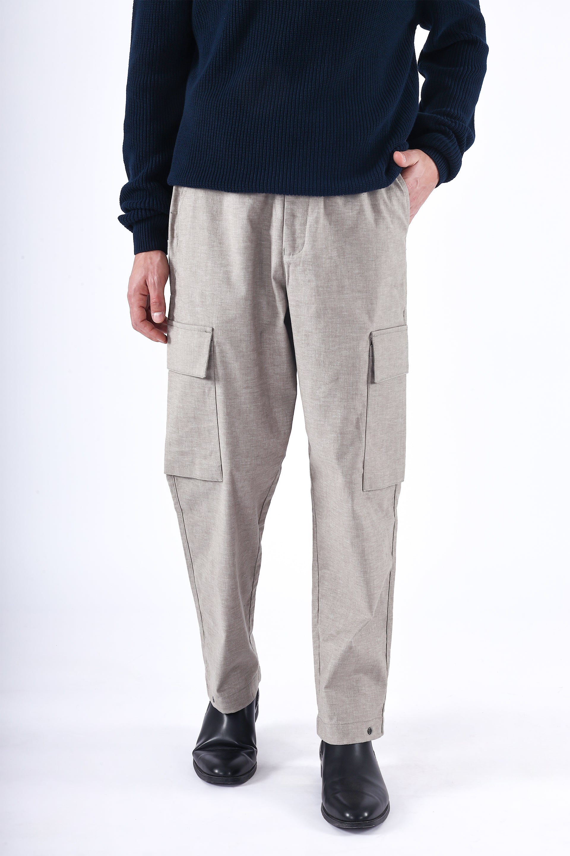 AIR RELAXED CARGO PANTS IN ASH BEIGE