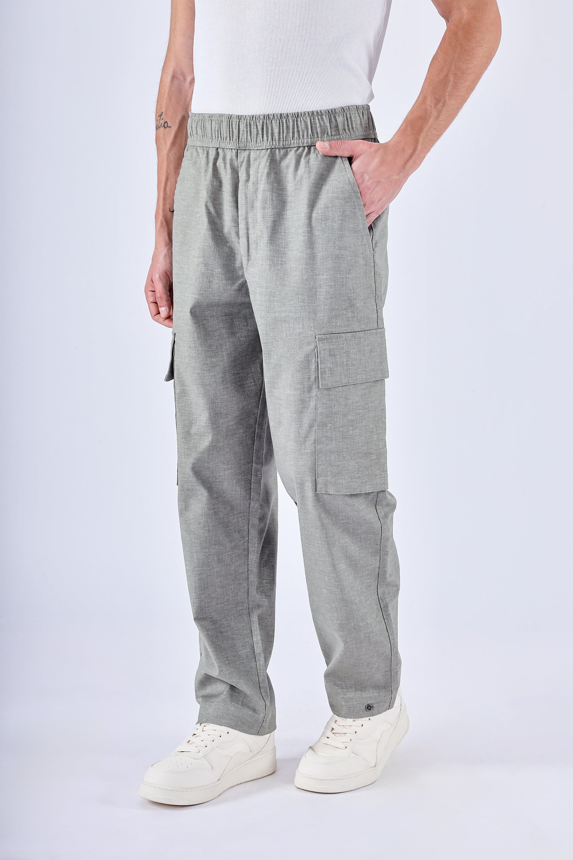 AIR RELAXED CARGO PANTS IN SAGE GREEN