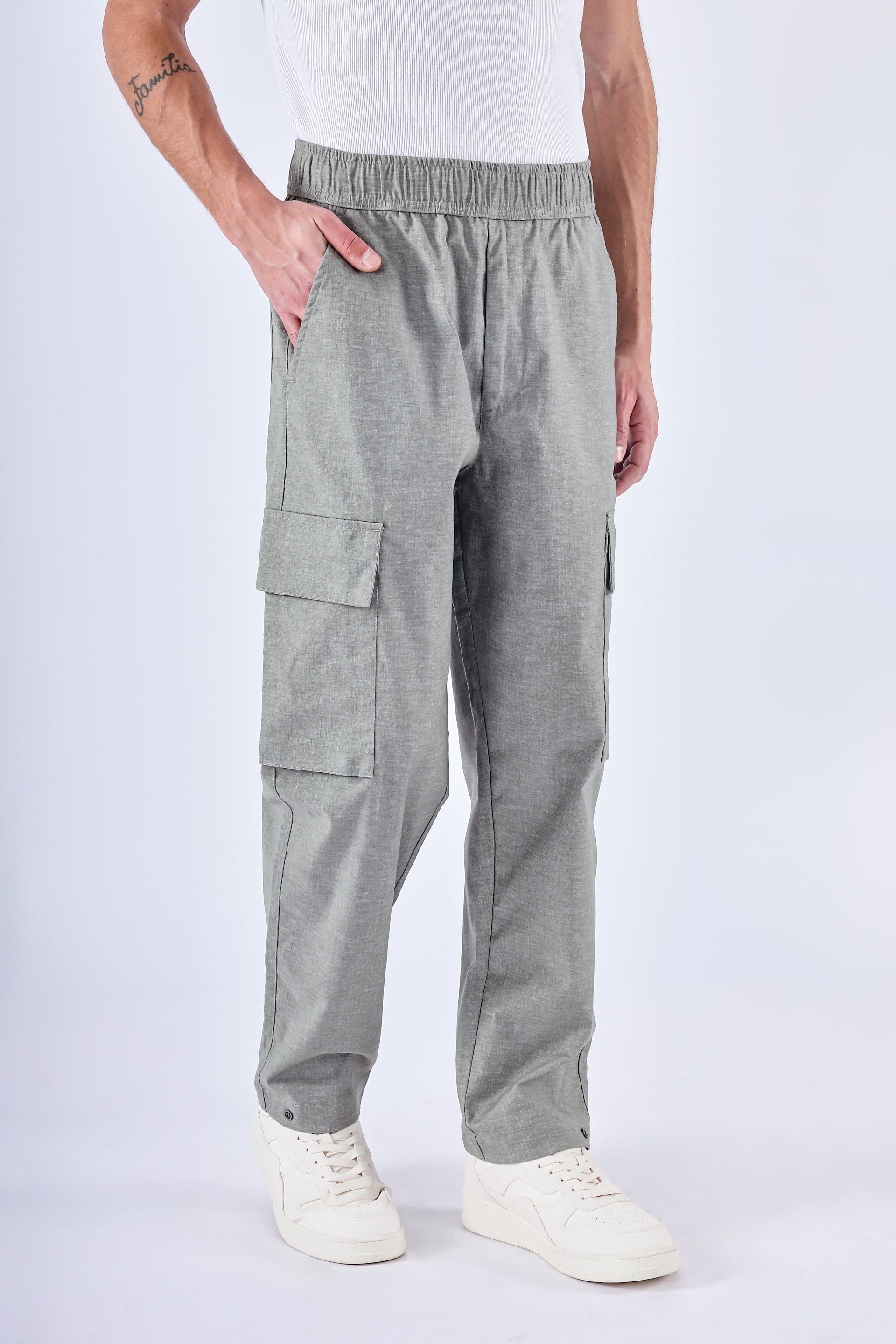 AIR RELAXED CARGO PANTS IN SAGE GREEN