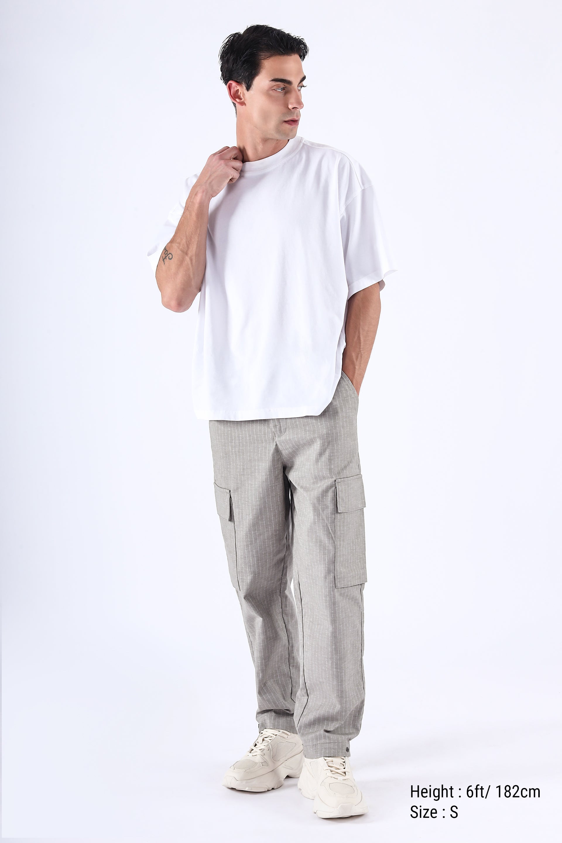 AIR STRIPED RELAXED CARGO PANTS IN GREY