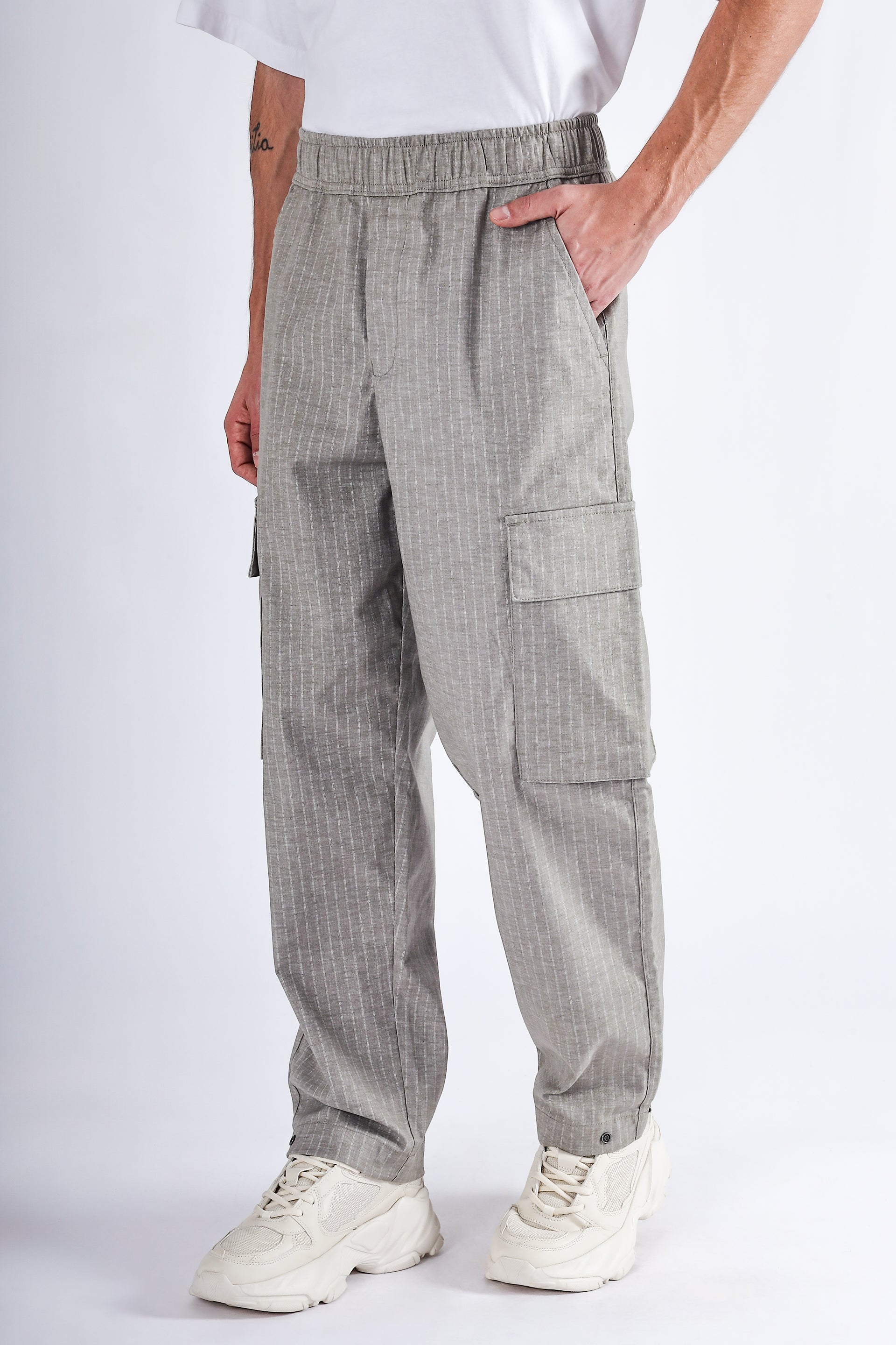 AIR STRIPED RELAXED CARGO PANTS IN GREY