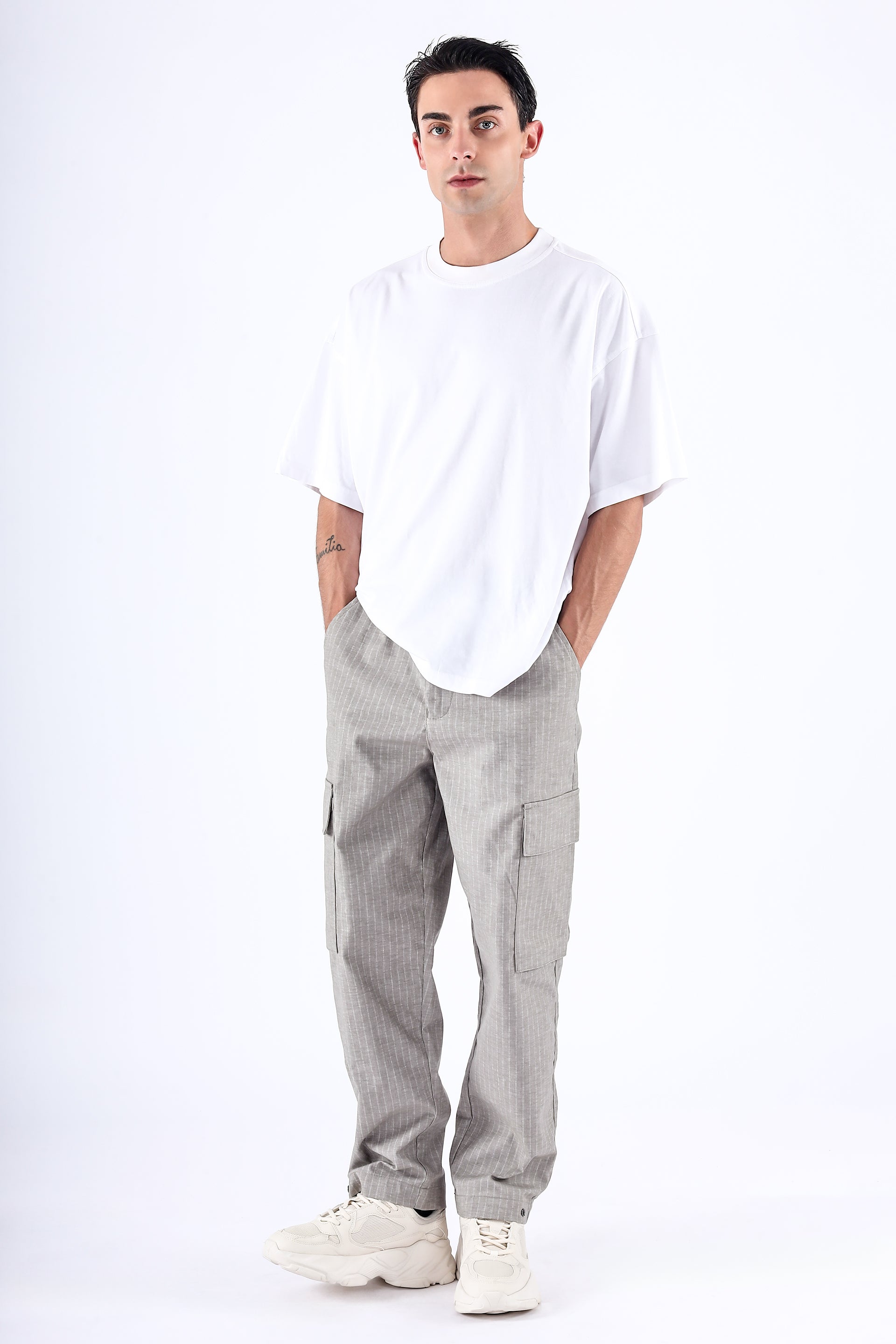 AIR STRIPED RELAXED CARGO PANTS IN GREY