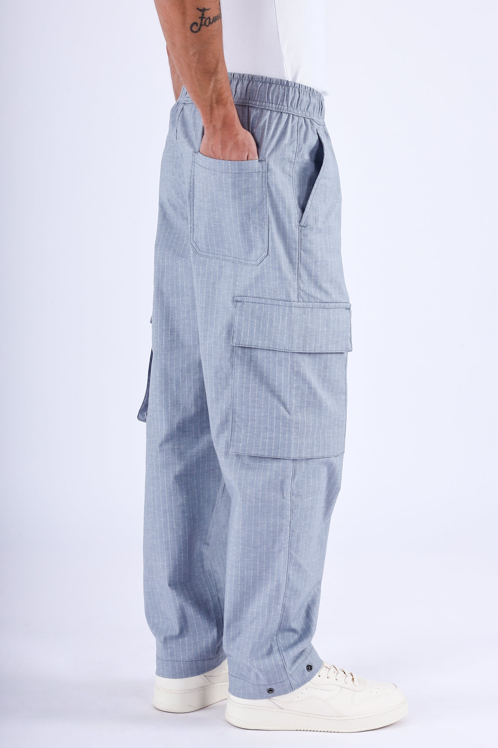 AIR STRIPED RELAXED CARGO PANTS IN LIGHT BLUE