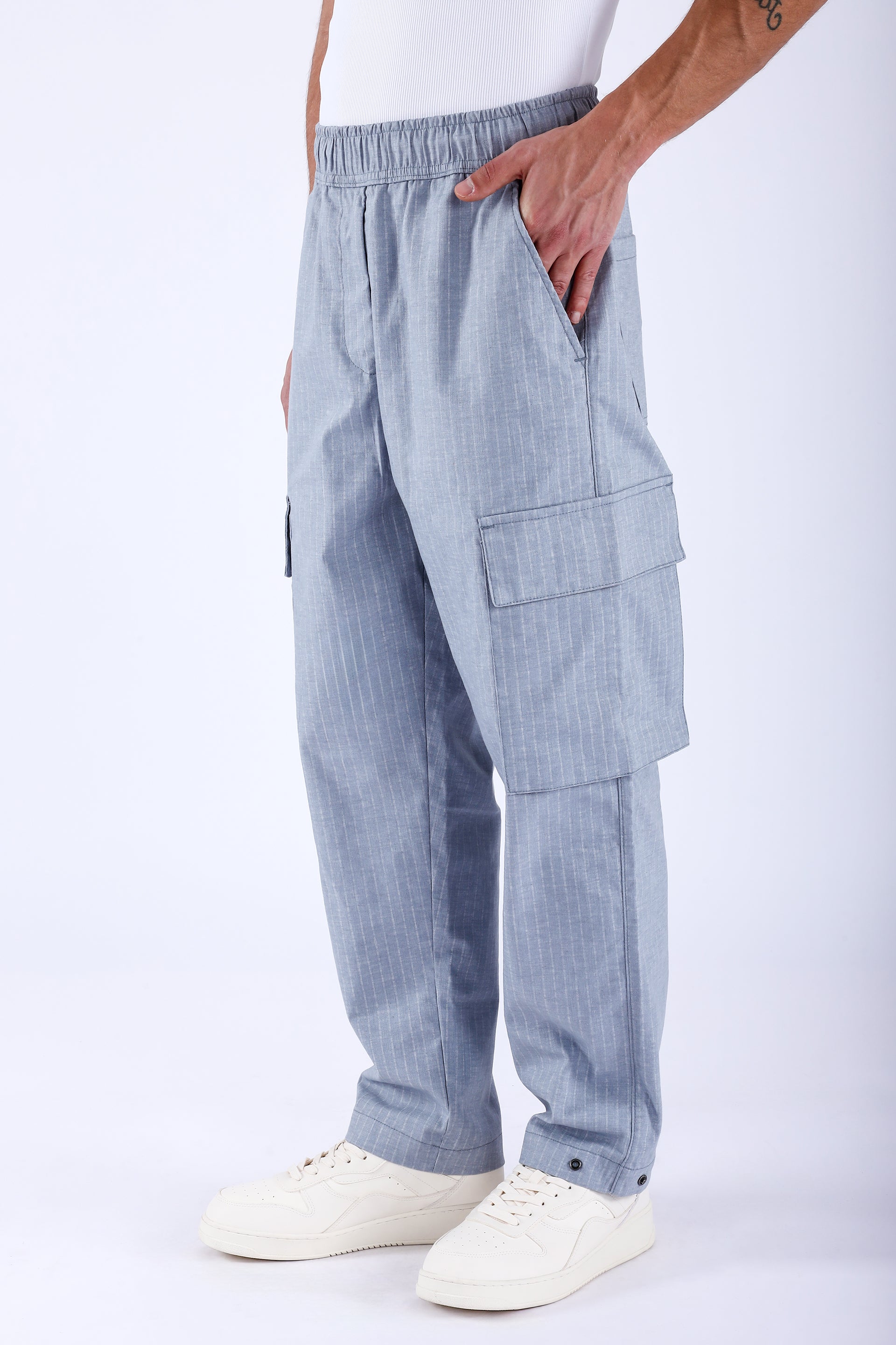 AIR STRIPED RELAXED CARGO PANTS IN LIGHT BLUE