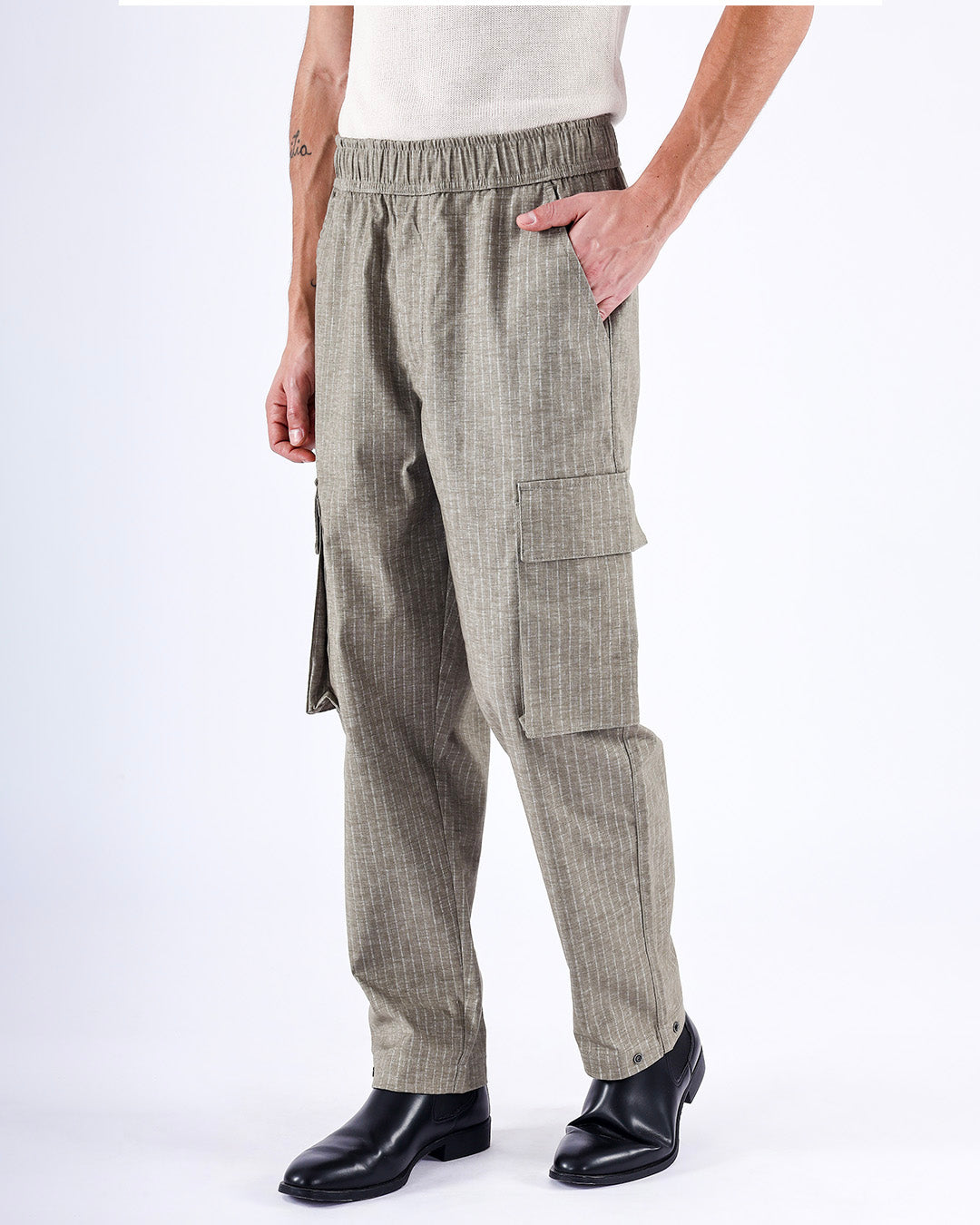 Air Striped Relaxed Cargo Pants In Green