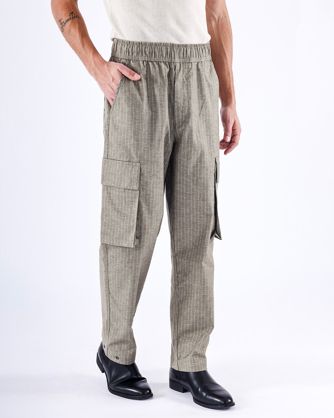 Air Striped Relaxed Cargo Pants In Green