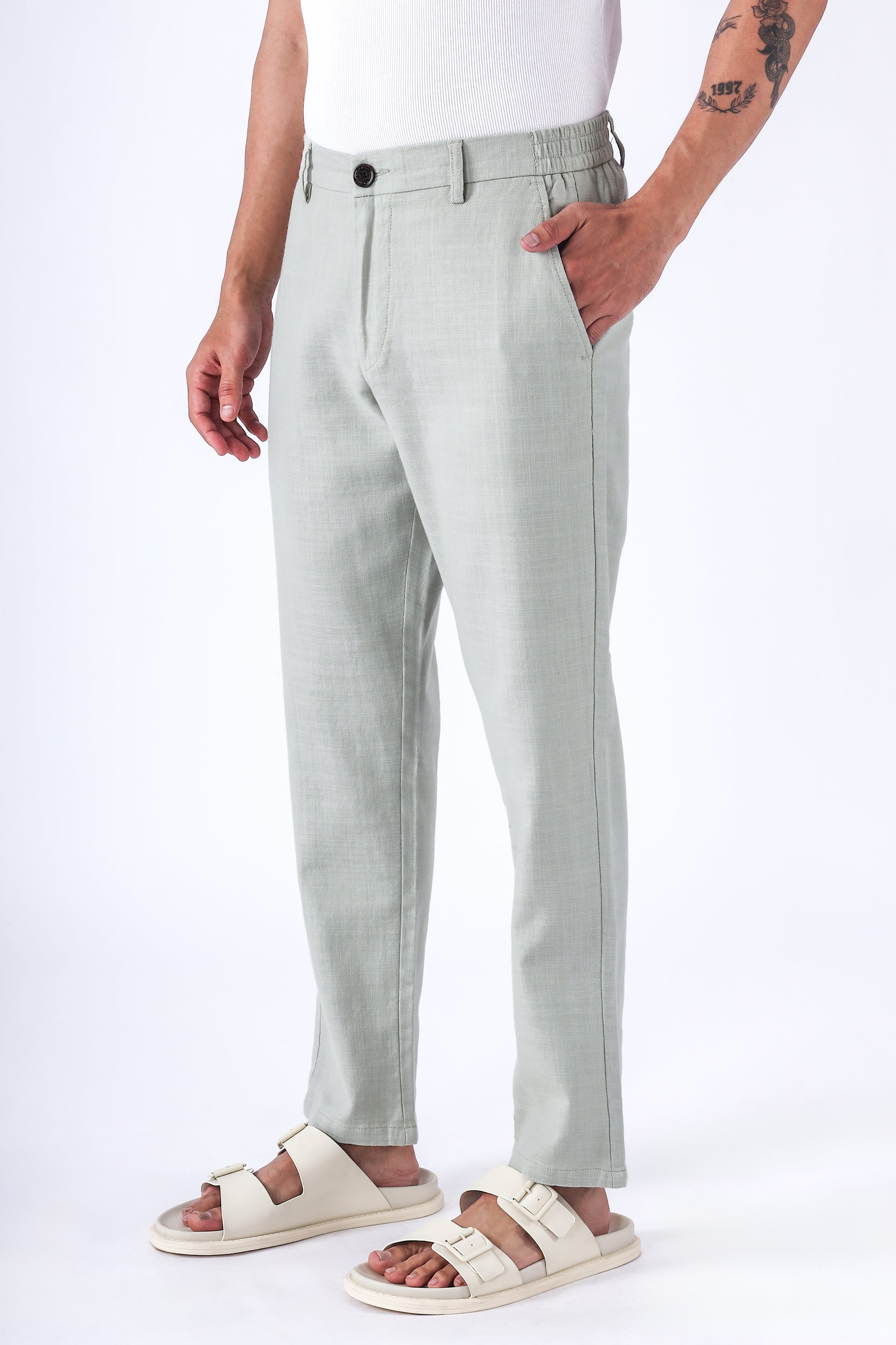 PREMIUM KNITTED TAILORED TROUSER IN GREEN