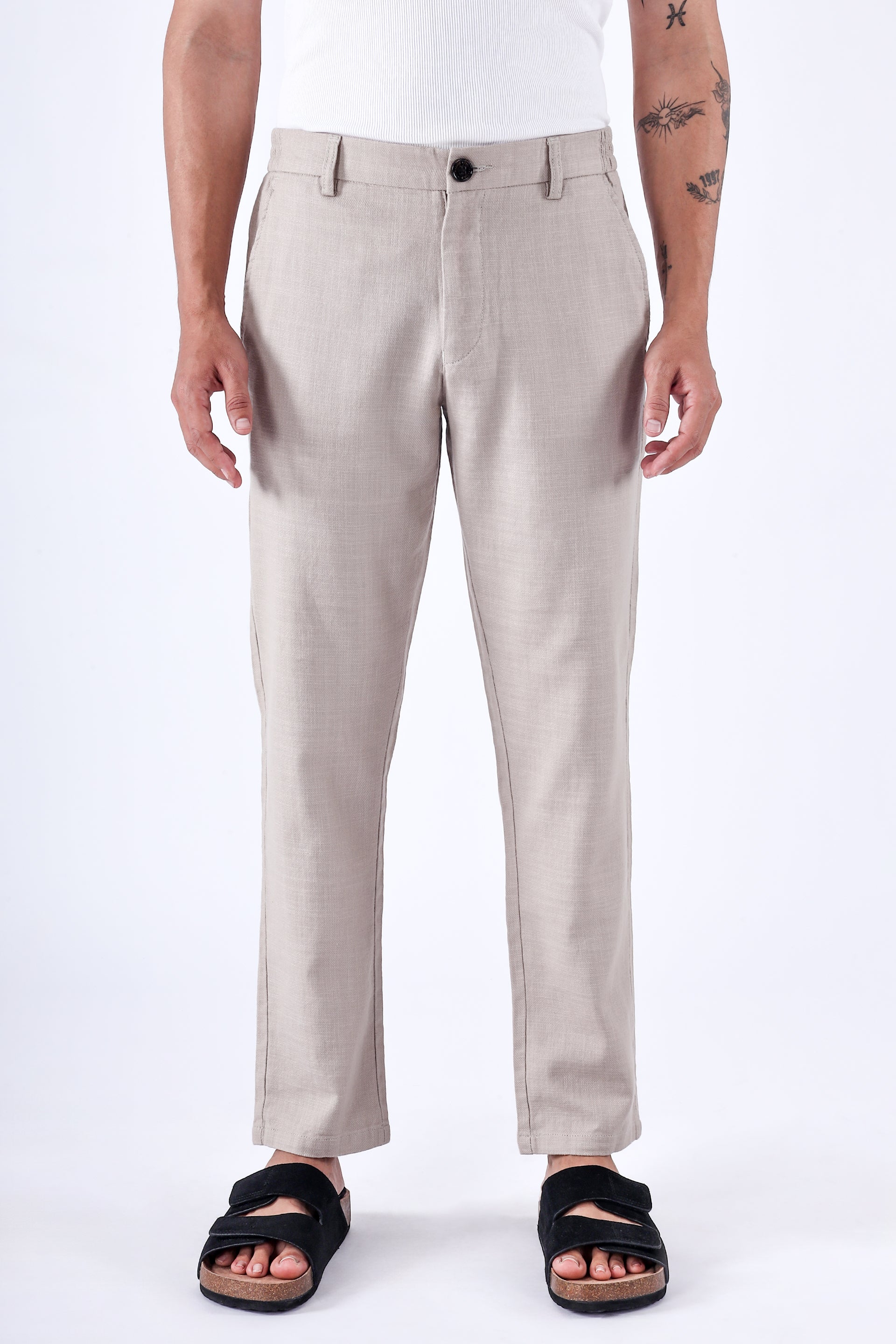 PREMIUM KNITTED TAILORED TROUSER IN LIGHT BEIGE