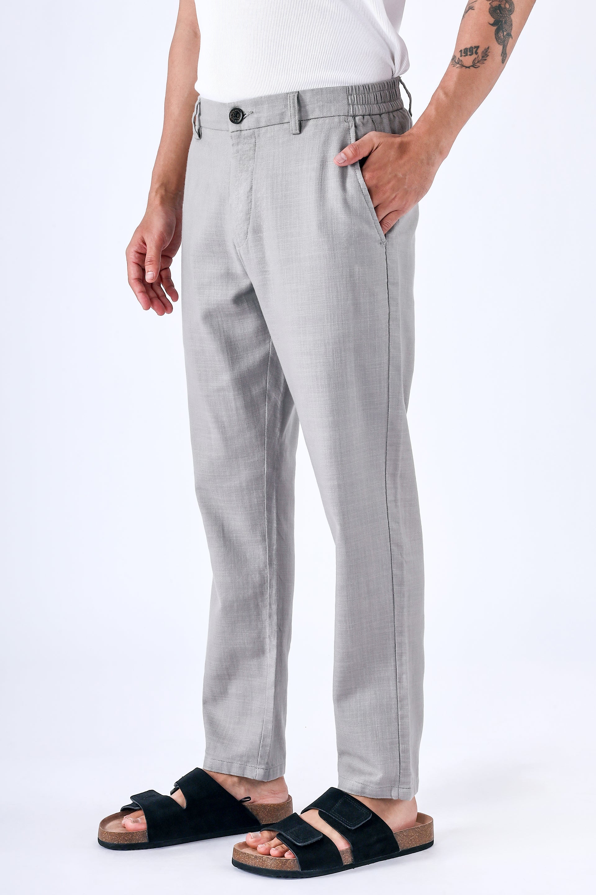 PREMIUM KNITTED TAILORED TROUSER IN GREY