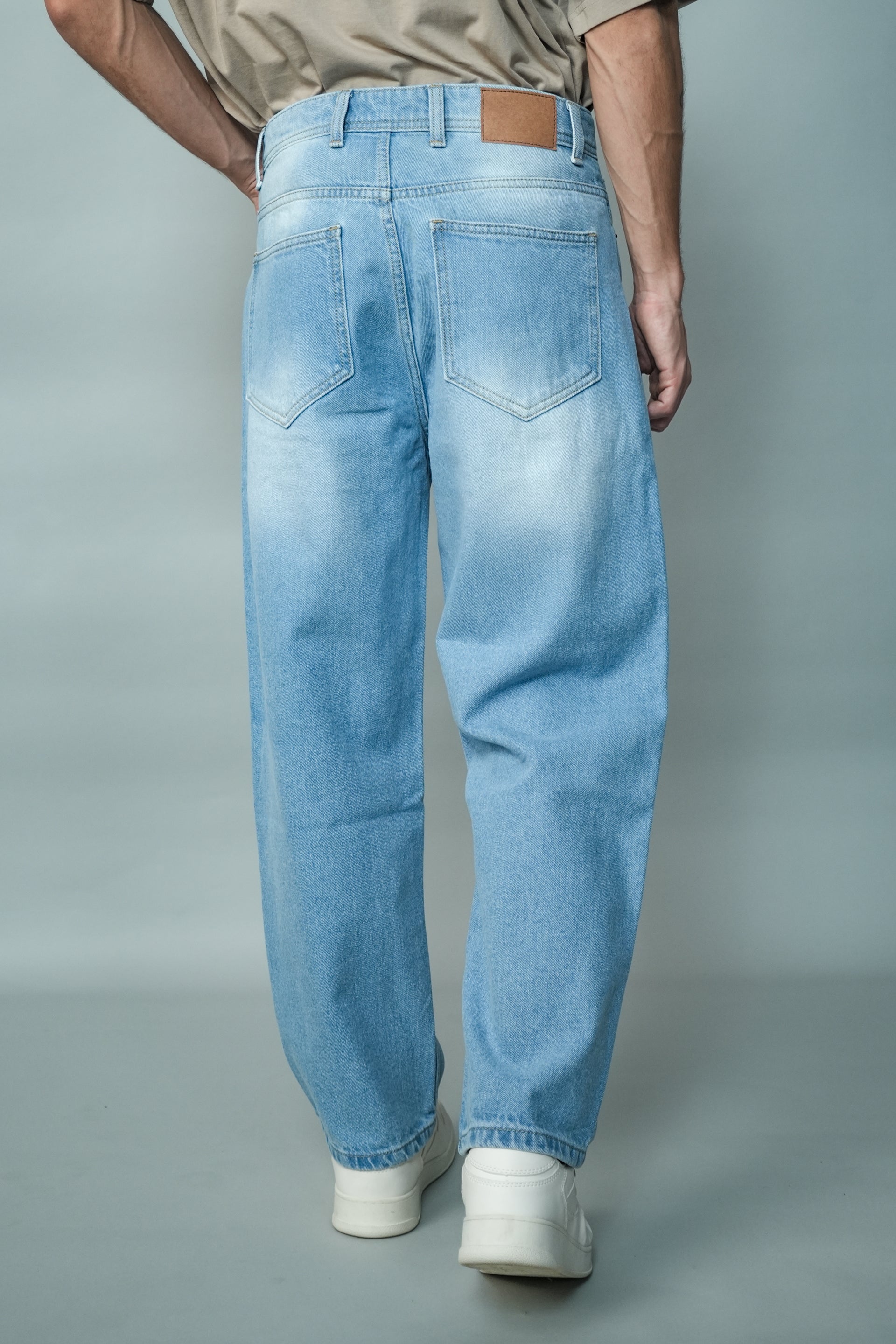 CLASSIC EDGE RELAXED DENIM IN BLUE