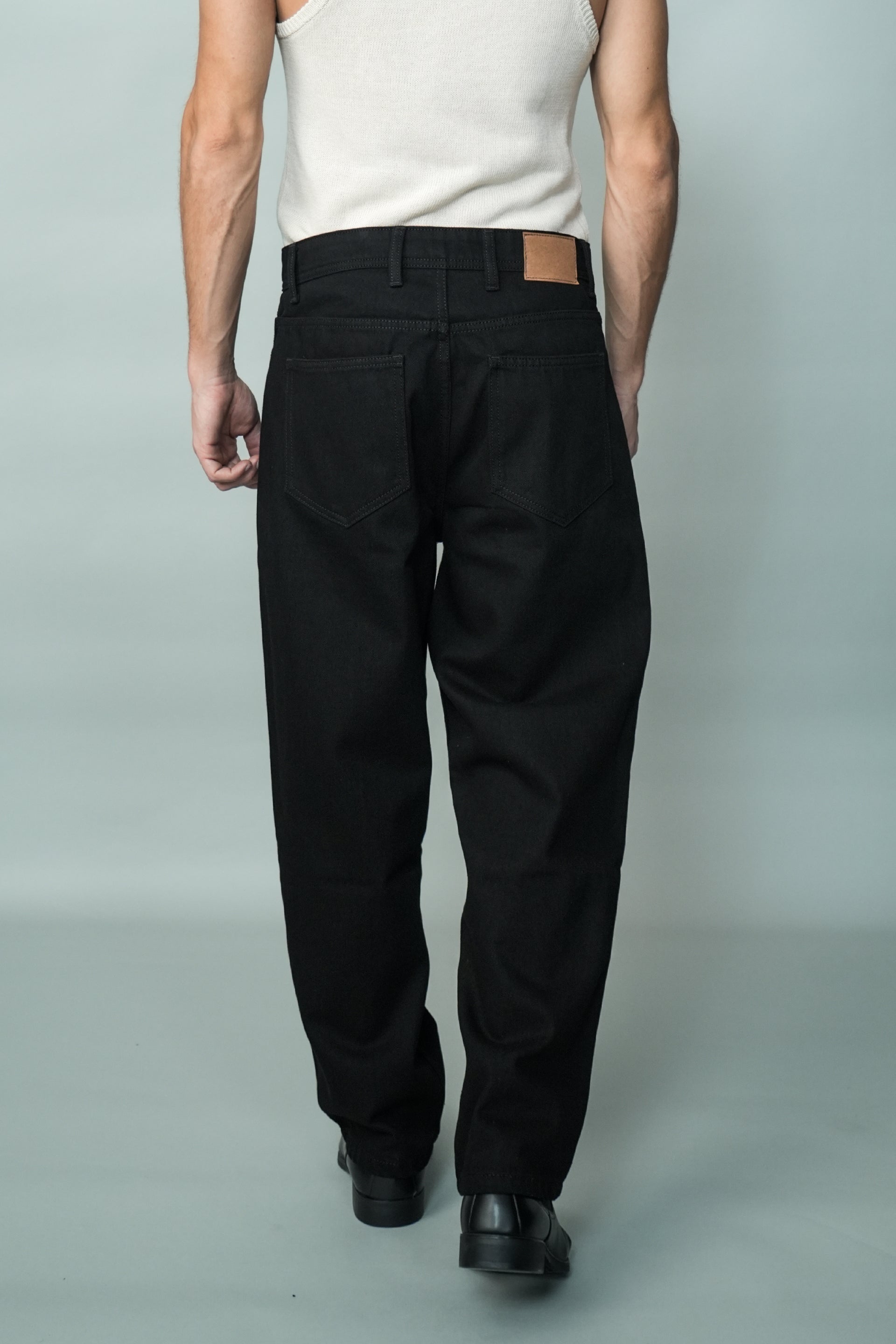 BLACK EDGE RELAXED DENIMS