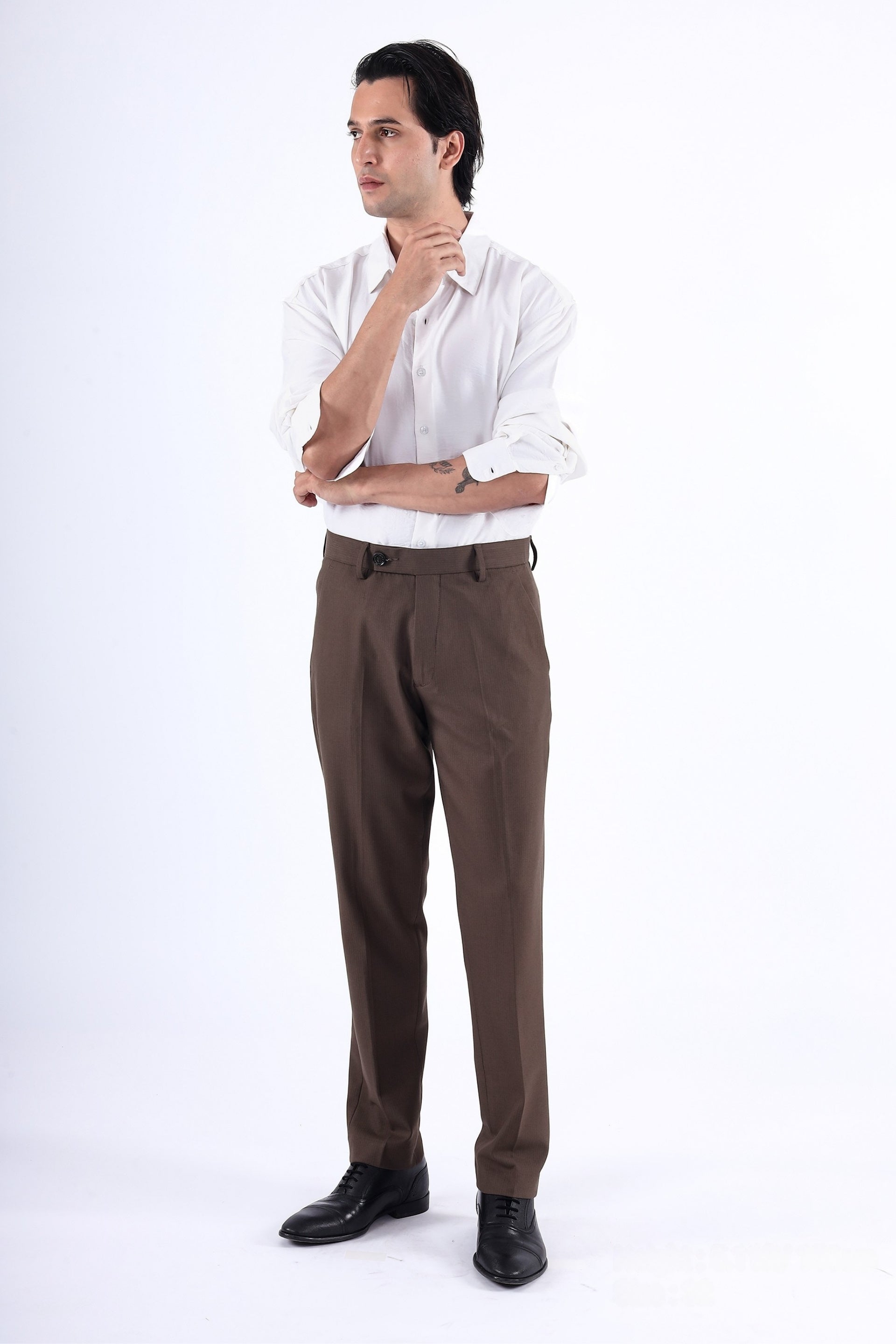 EASY IRON STRIPED FORMAL PANTS IN BROWN