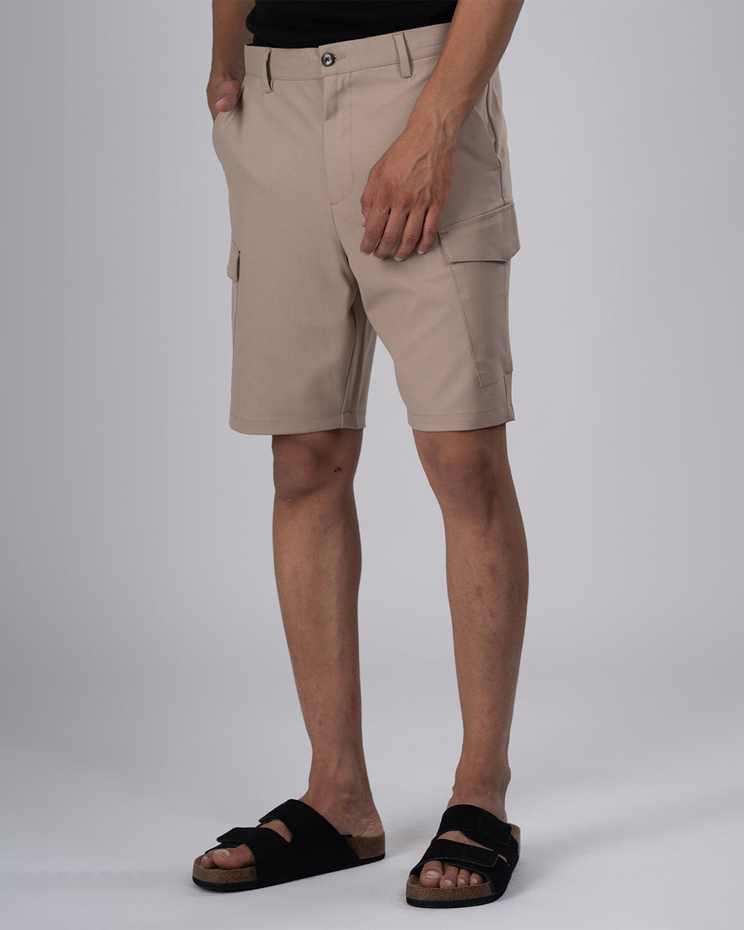 Easy Iron Cargo Shorts In Beige