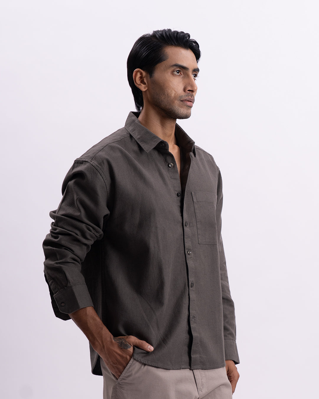 Linen Herringbone Relaxed Cropped Shirt In Olive