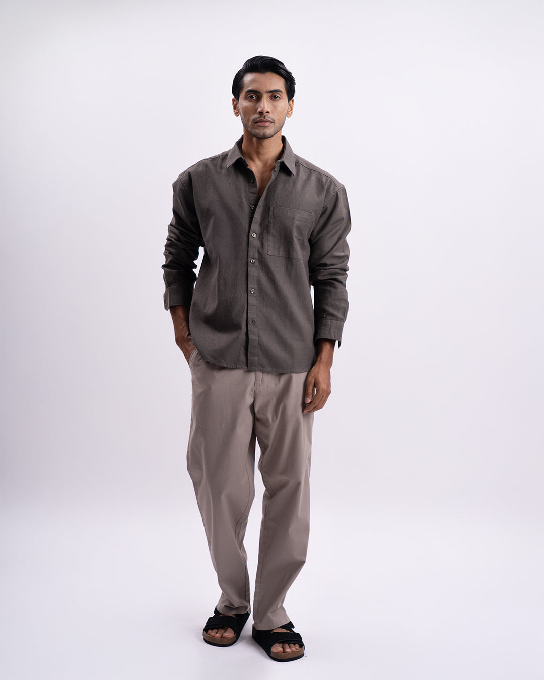 Linen Herringbone Relaxed Cropped Shirt In Olive