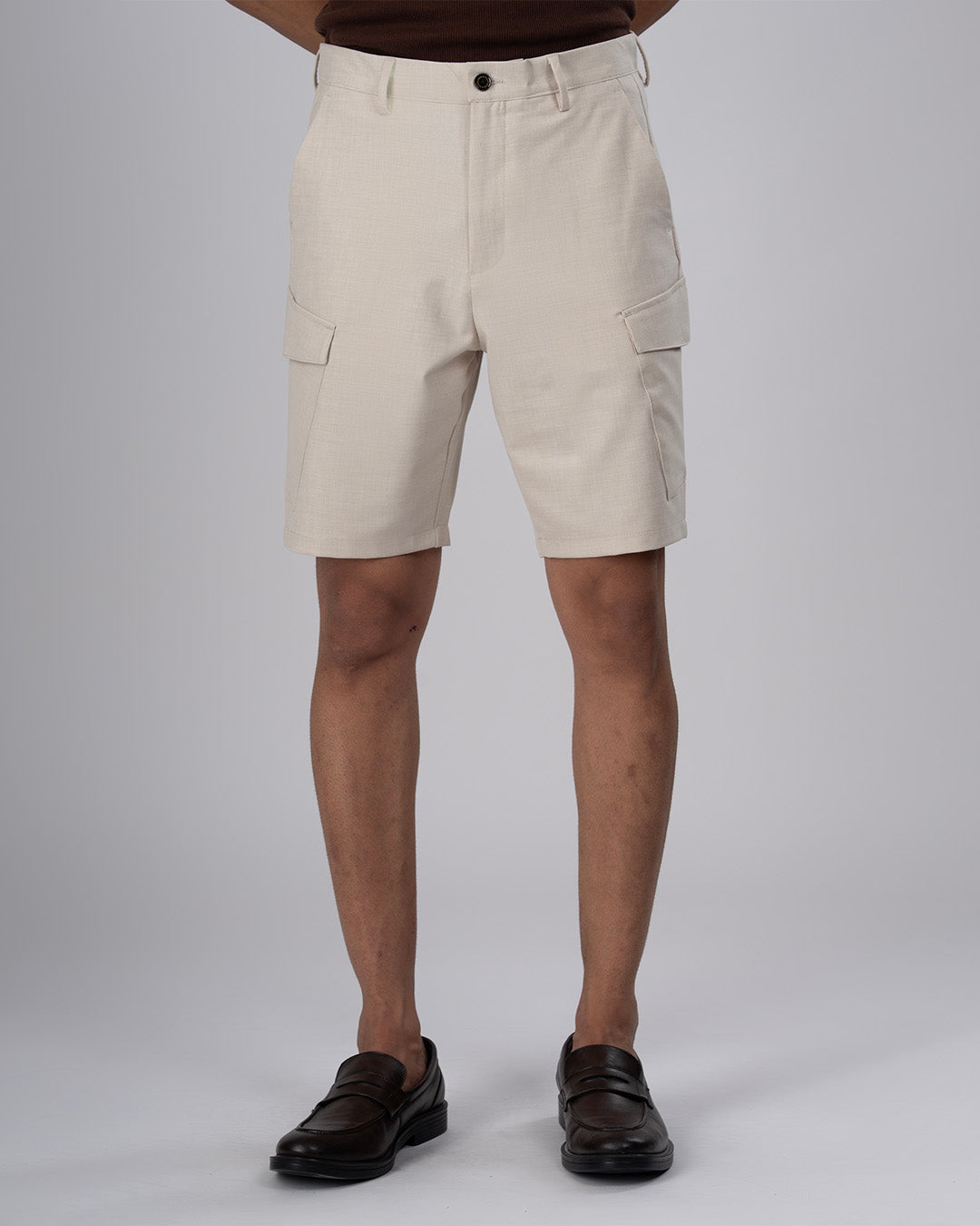 Easy Iron Cargo Shorts In Cream
