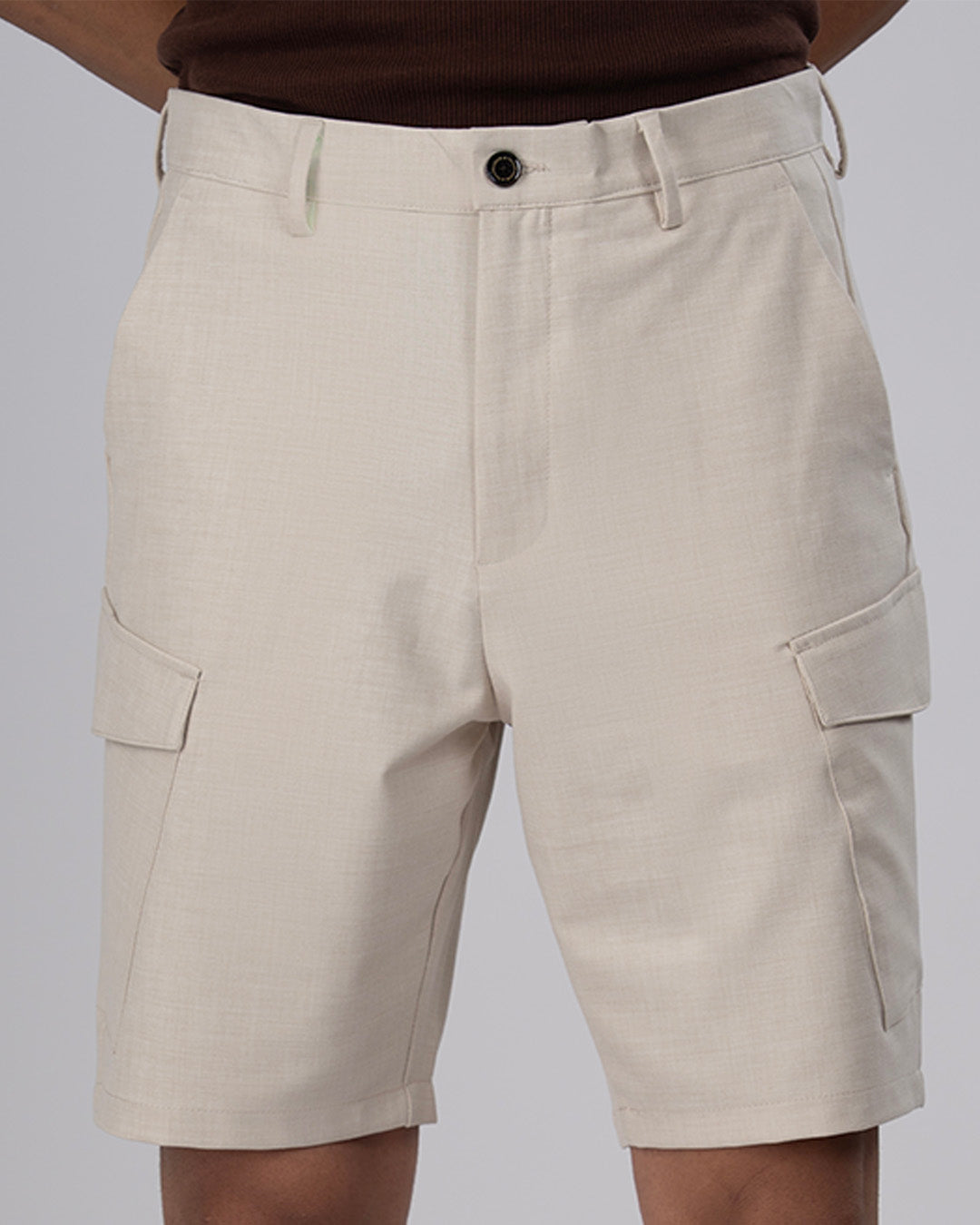 Easy Iron Cargo Shorts In Cream