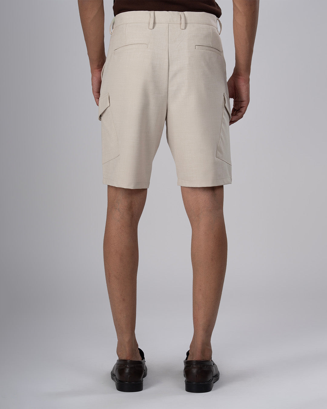 Easy Iron Cargo Shorts In Cream