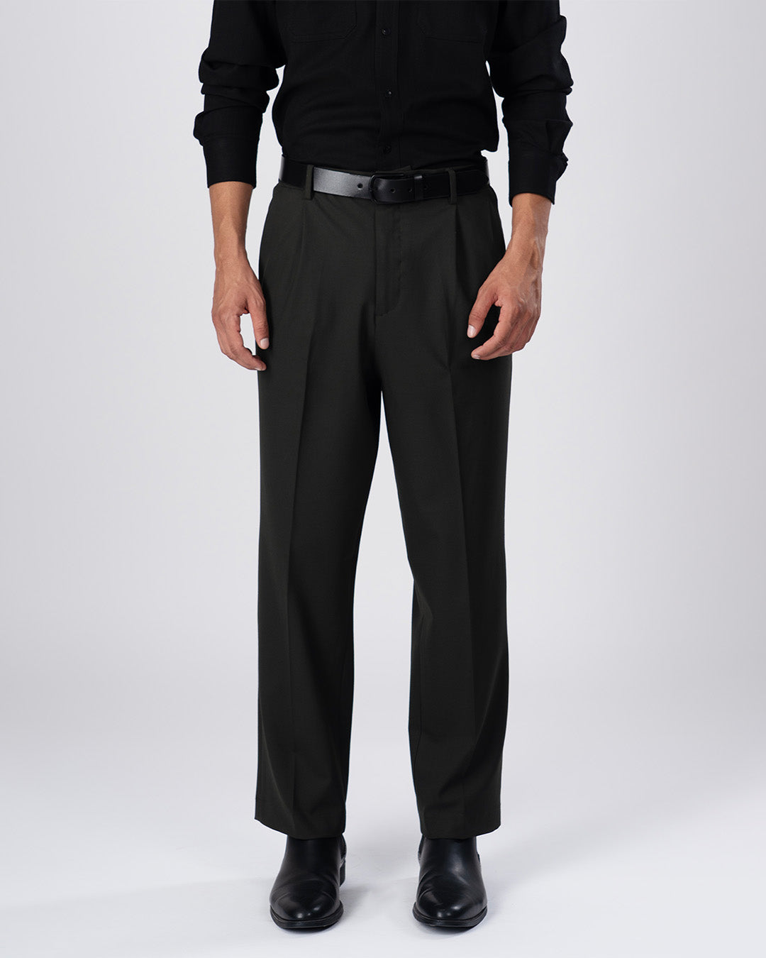 Classic Easy Iron Relaxed Trousers In Olive