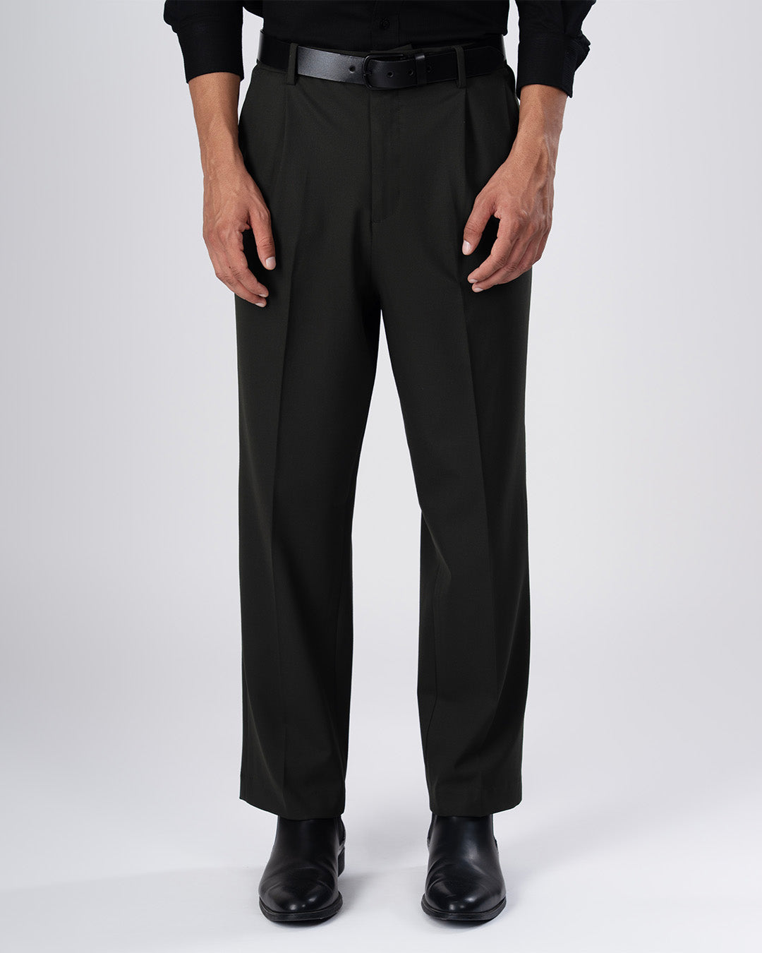 Classic Easy Iron Relaxed Trousers In Olive