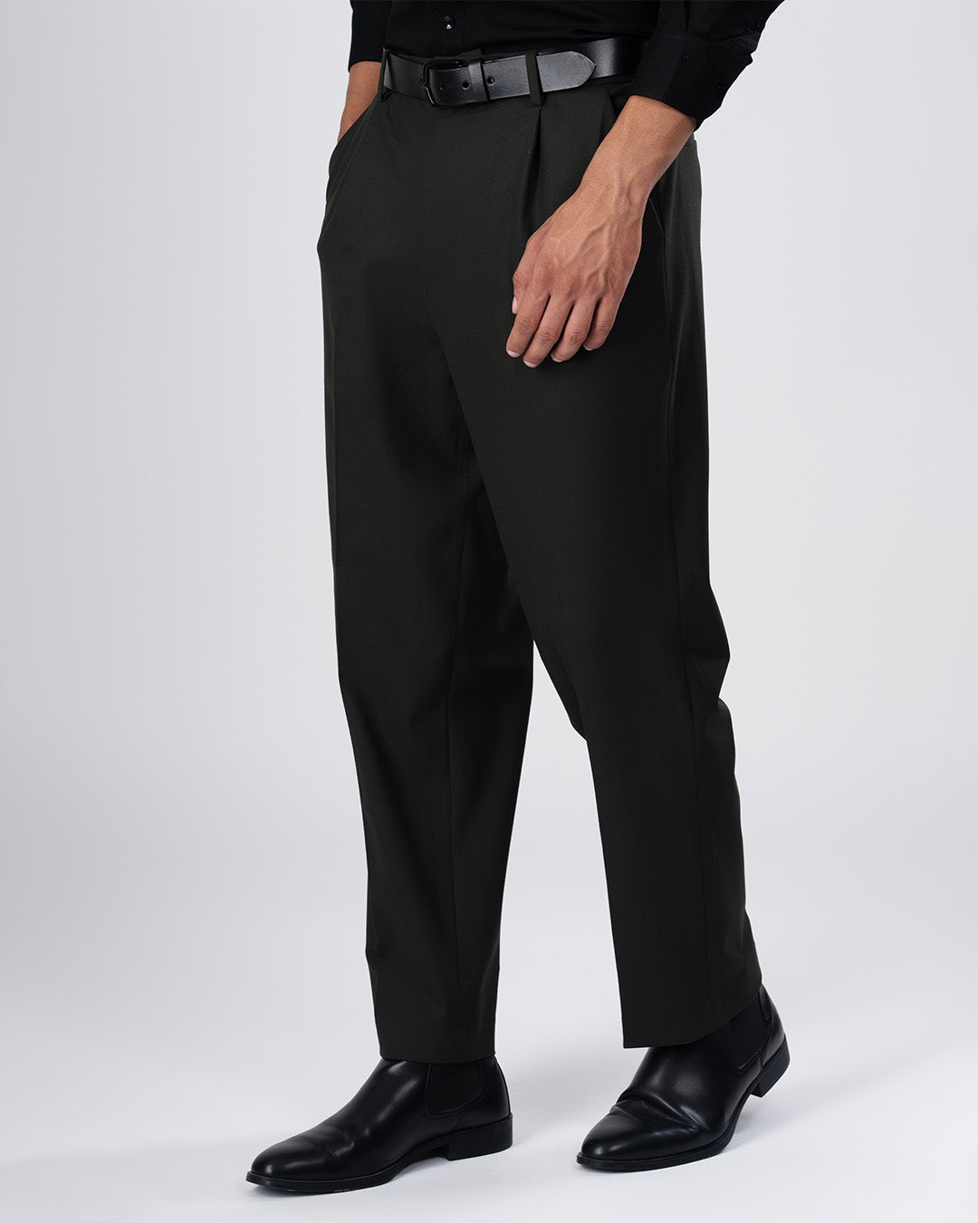Classic Easy Iron Relaxed Trousers In Olive