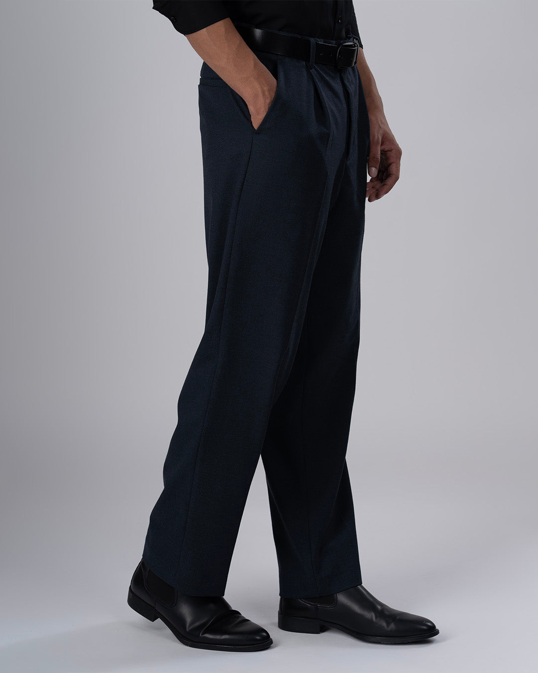 Classic Easy Iron Relaxed Trousers In Navy