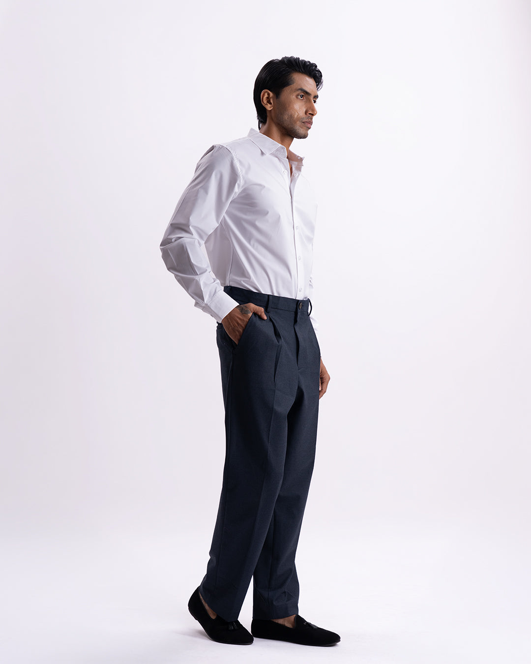 Classic Easy Iron Relaxed Trousers In Navy